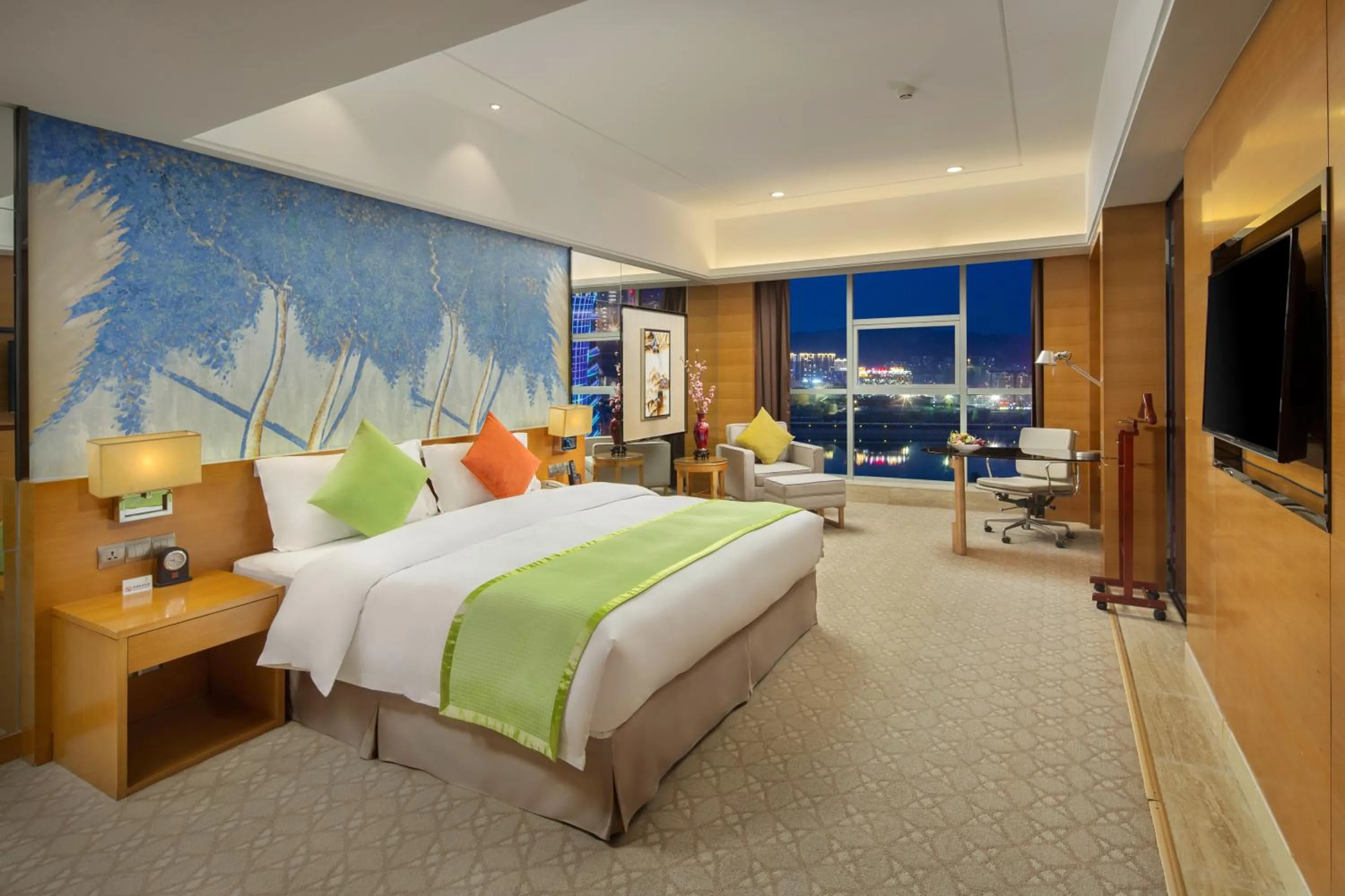 Photo of the whole room, Bed in Zhangjiajie Huatian Hotel