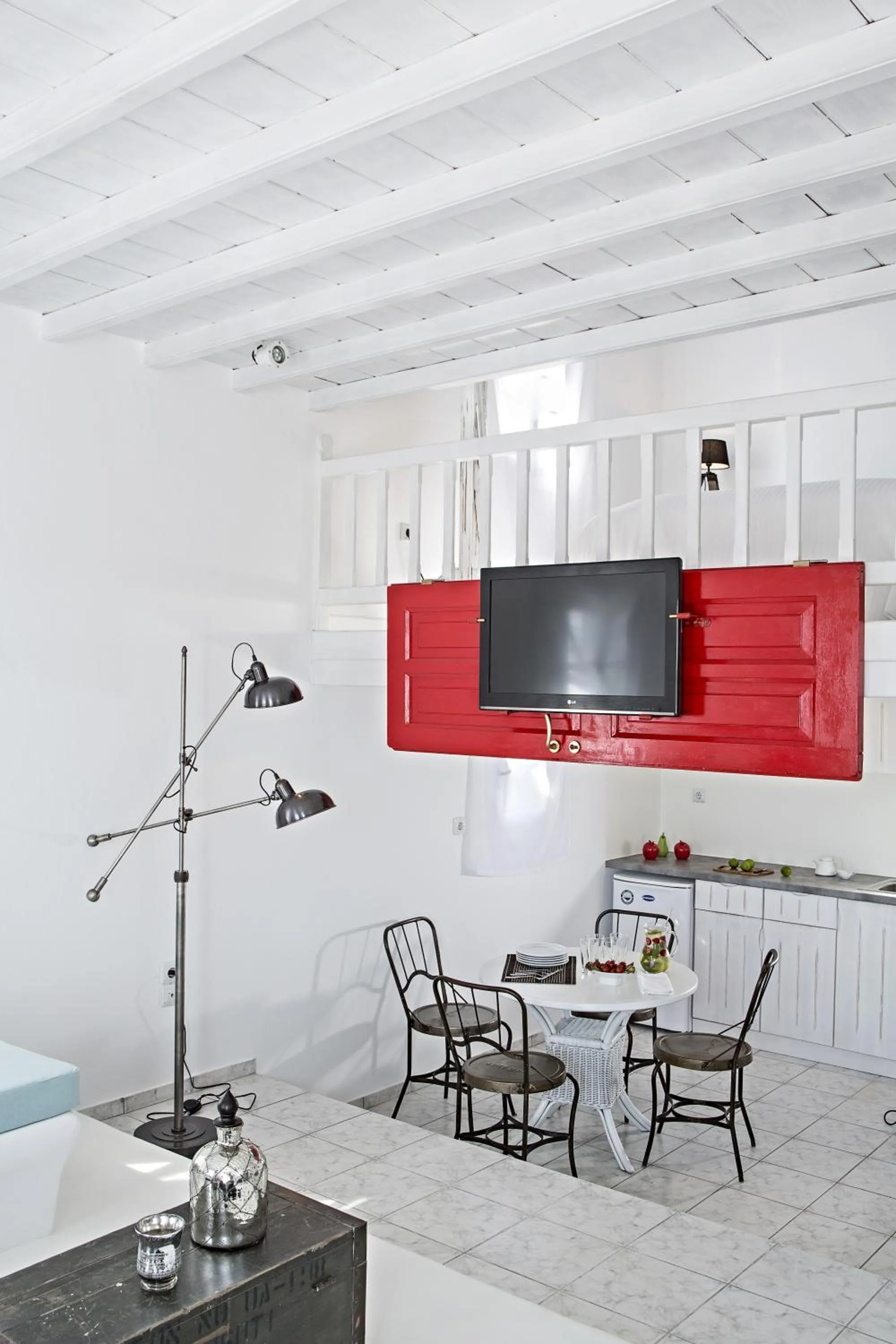 Kitchen or kitchenette in Almyra Guest Houses