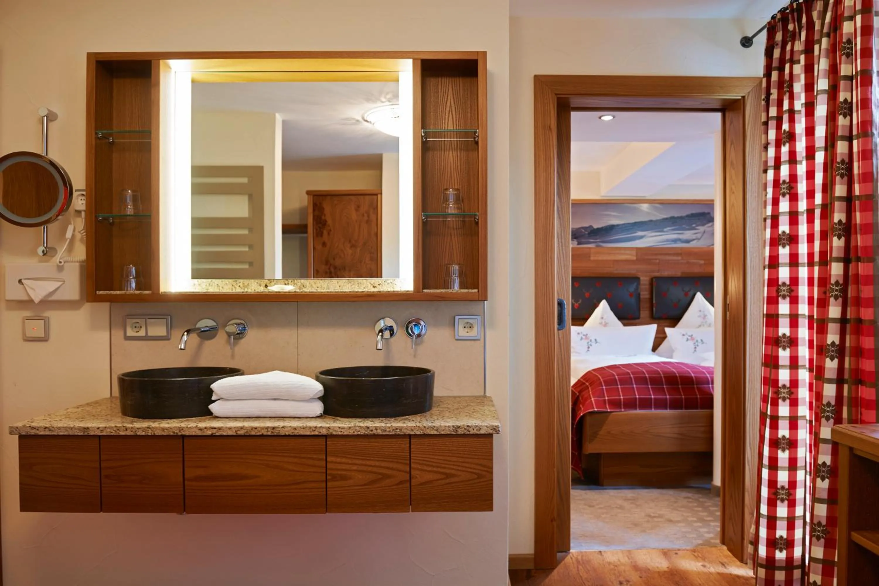 Shower, Bed in Hotel Leitner