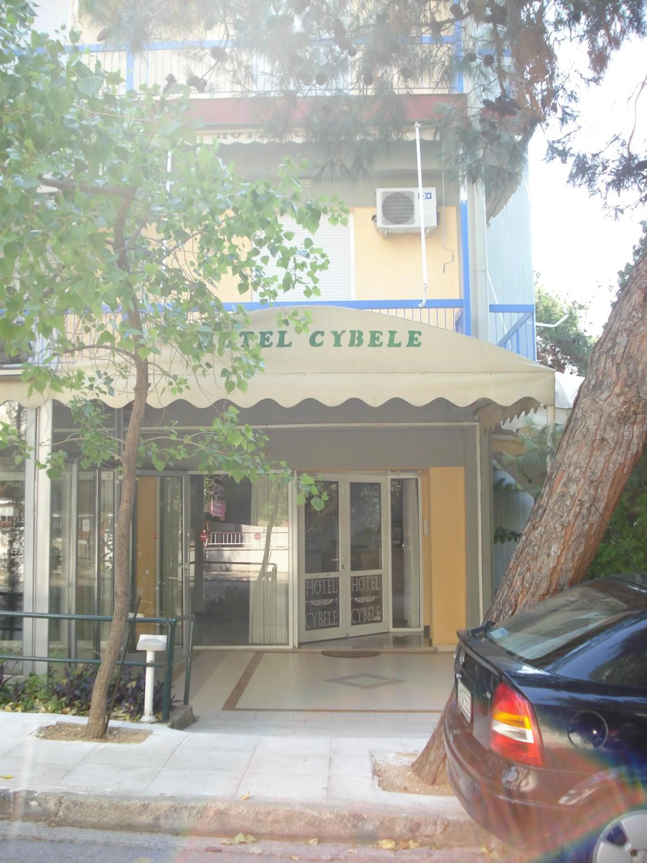 Facade/entrance in Hotel Cybele Pefki