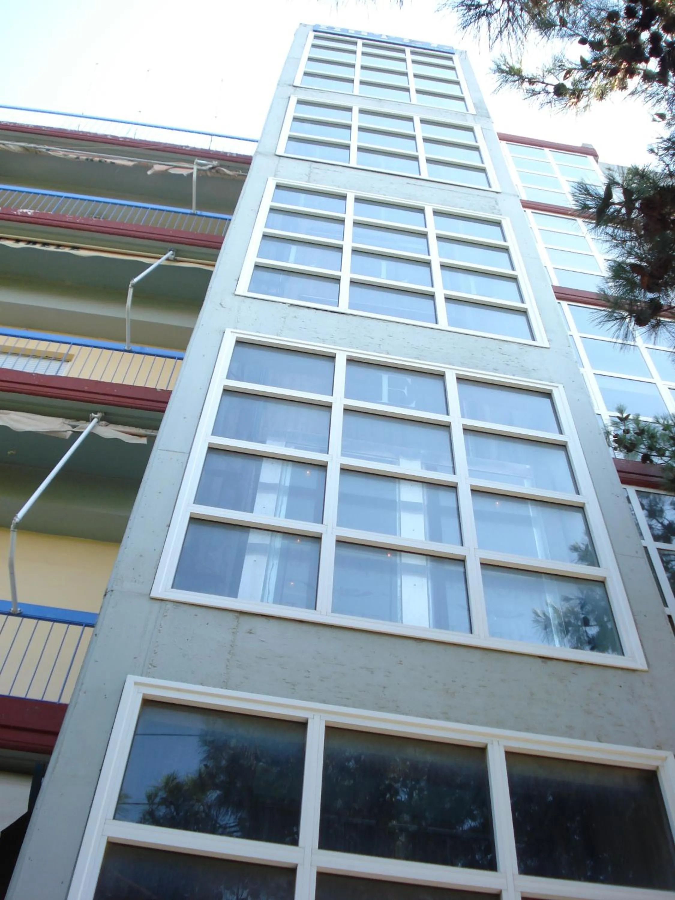 Facade/entrance in Hotel Cybele Pefki