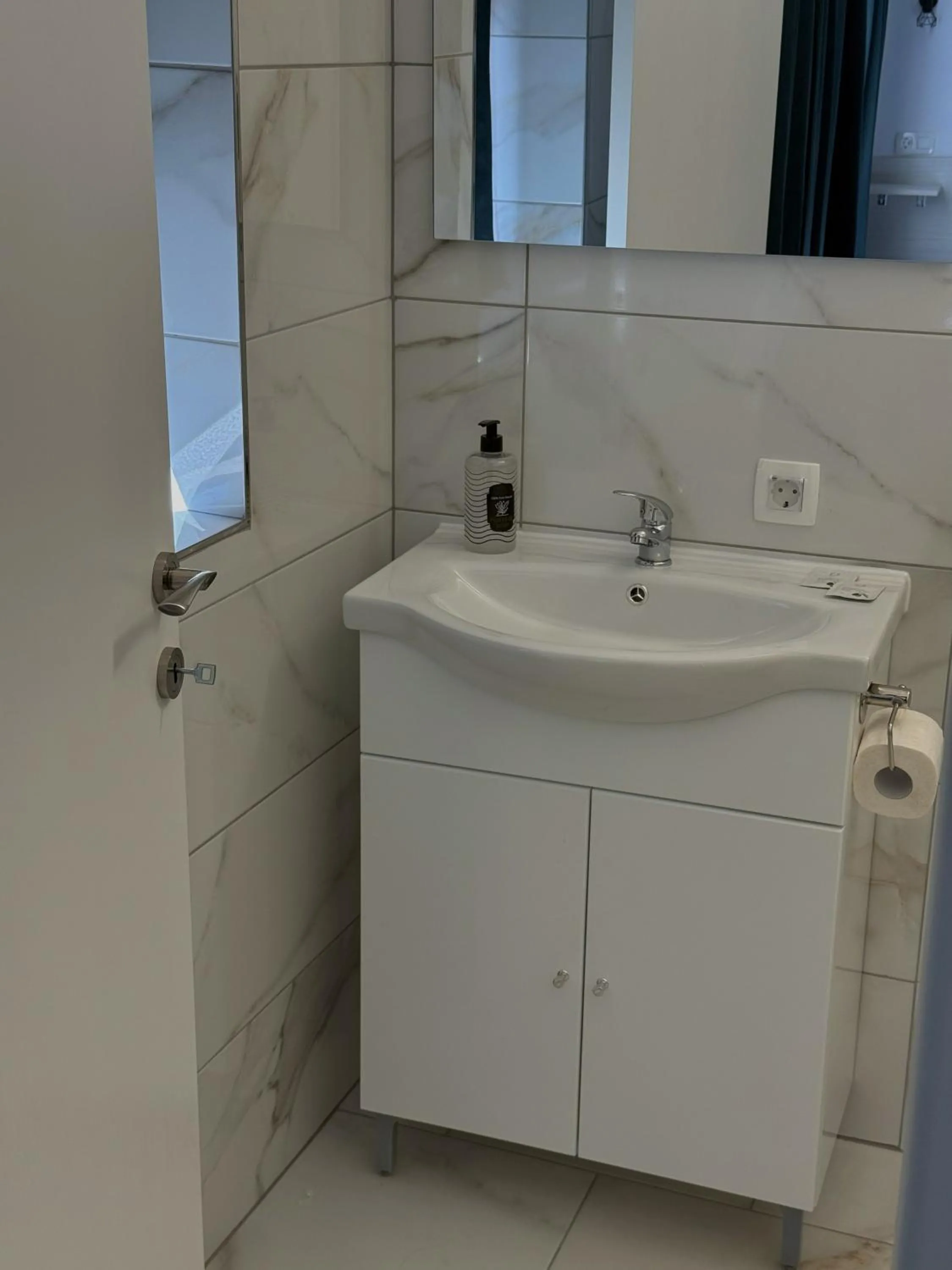 Bathroom in Pension Recidency