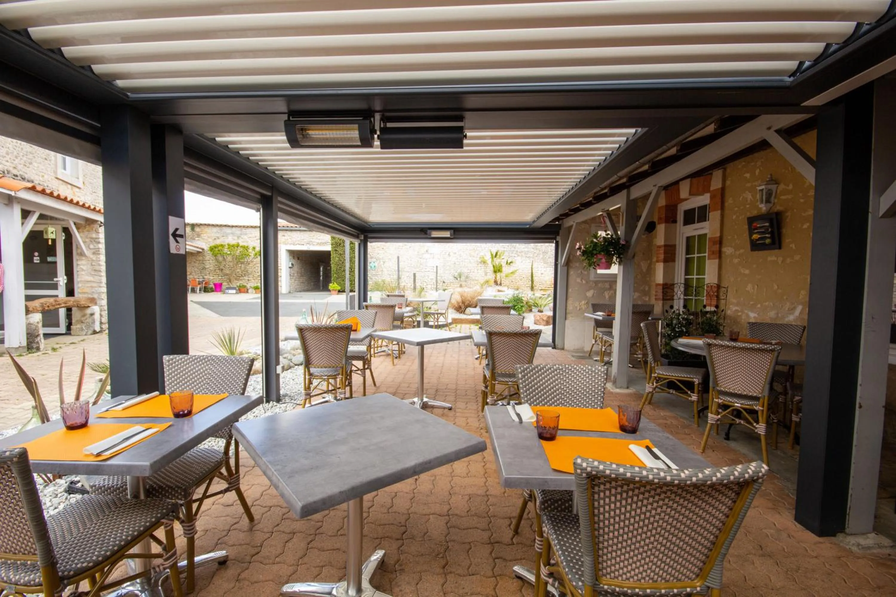 CIT'HOTEL Le Commerce