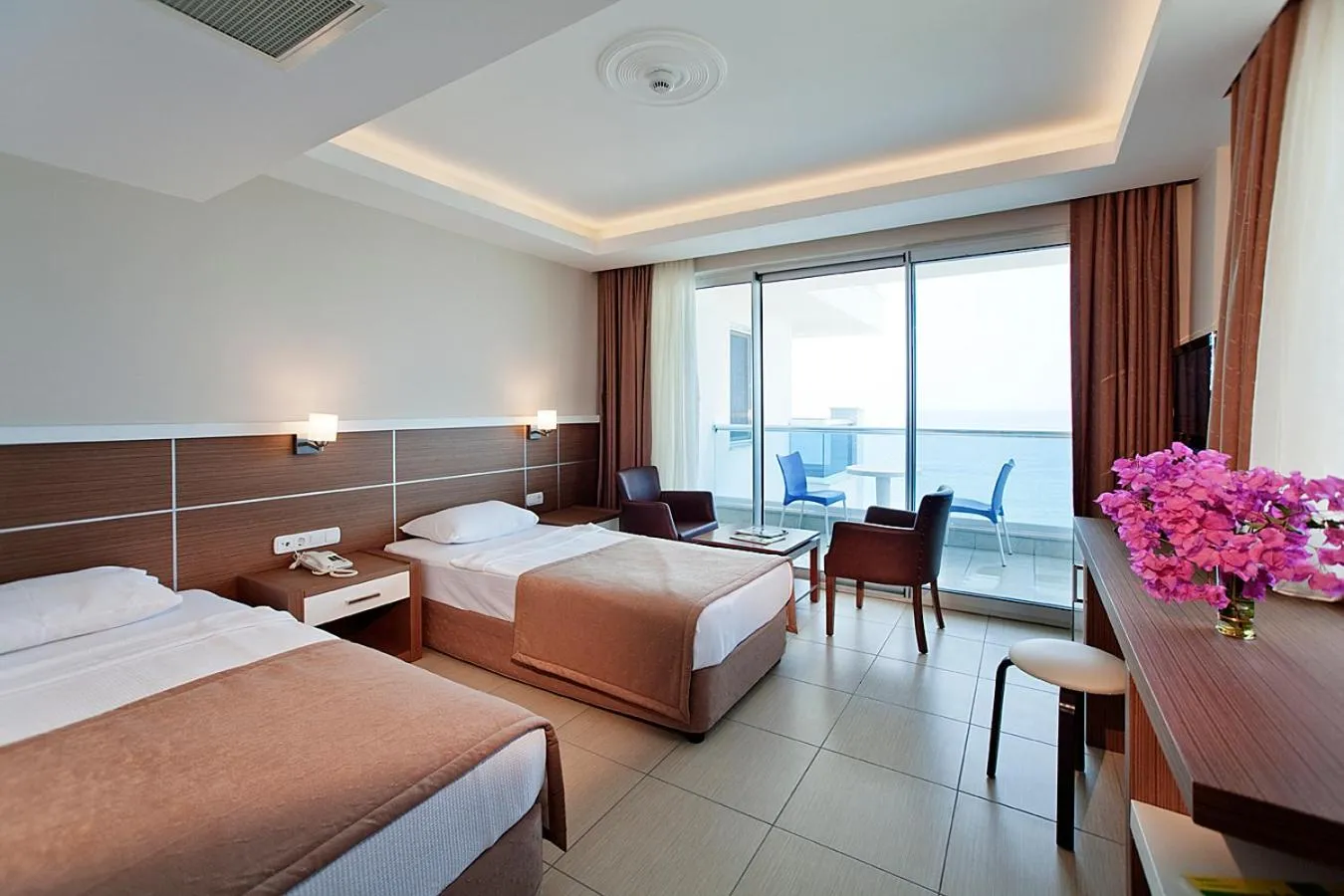 Bed in Venessa Beach Hotel