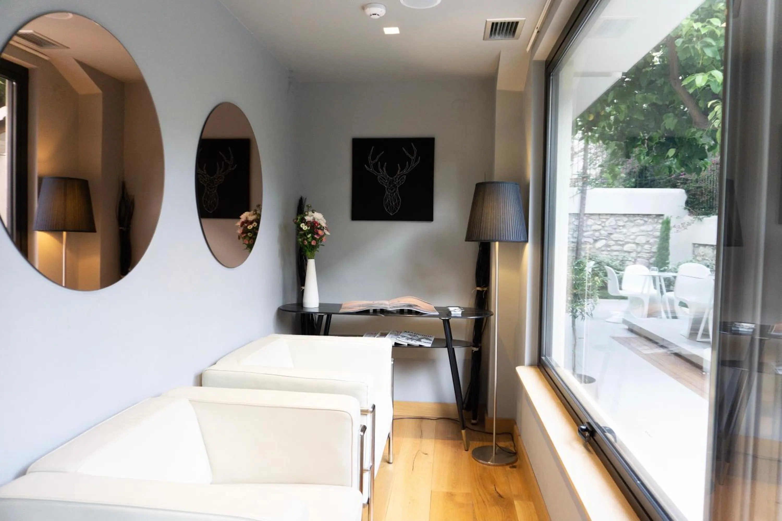 Seating area in City Loft Hotel