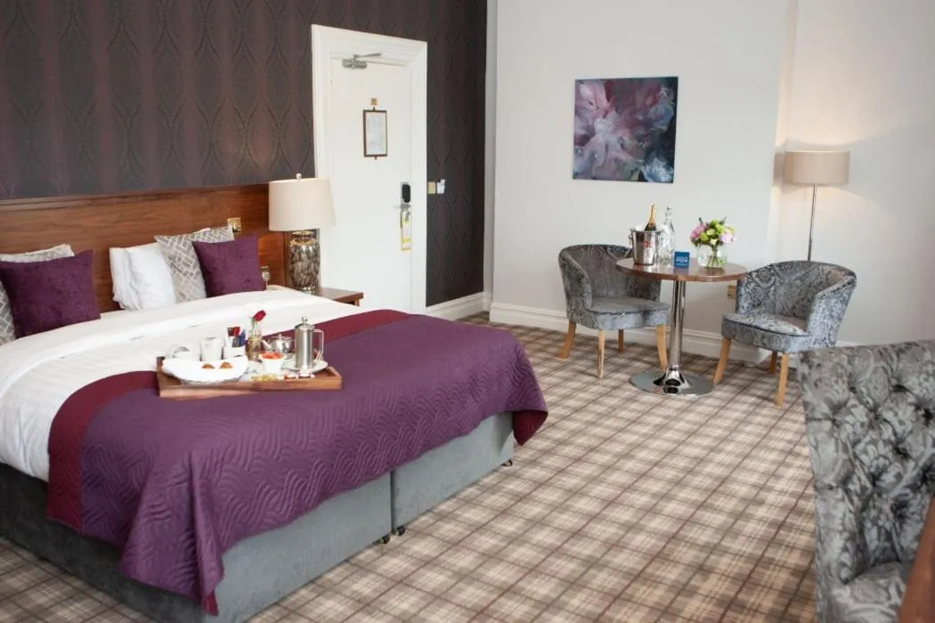 Bed in The Lakeside Hotel & Leisure Centre