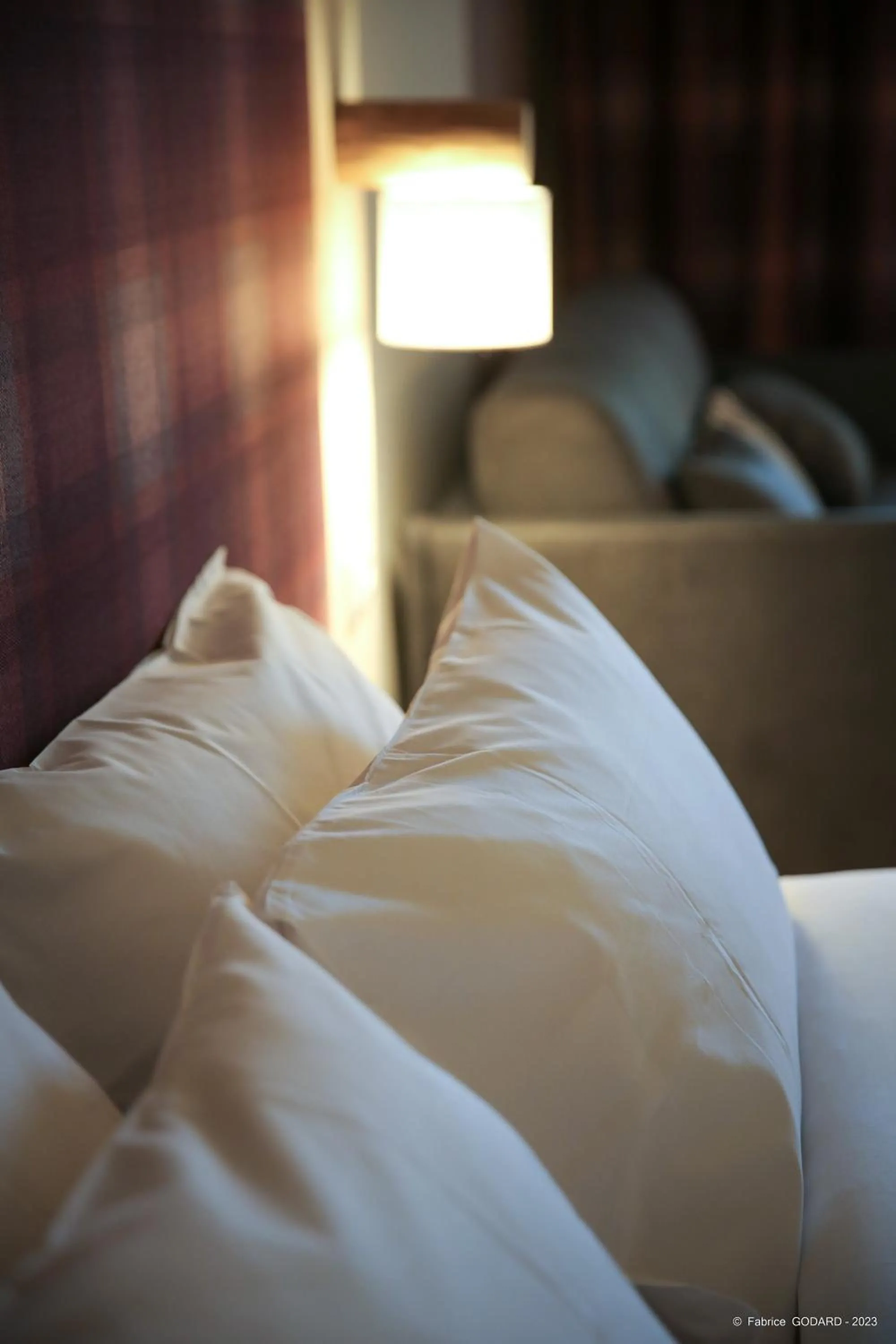 Bedroom, Bed in Hôtel Le Refuge des Sources