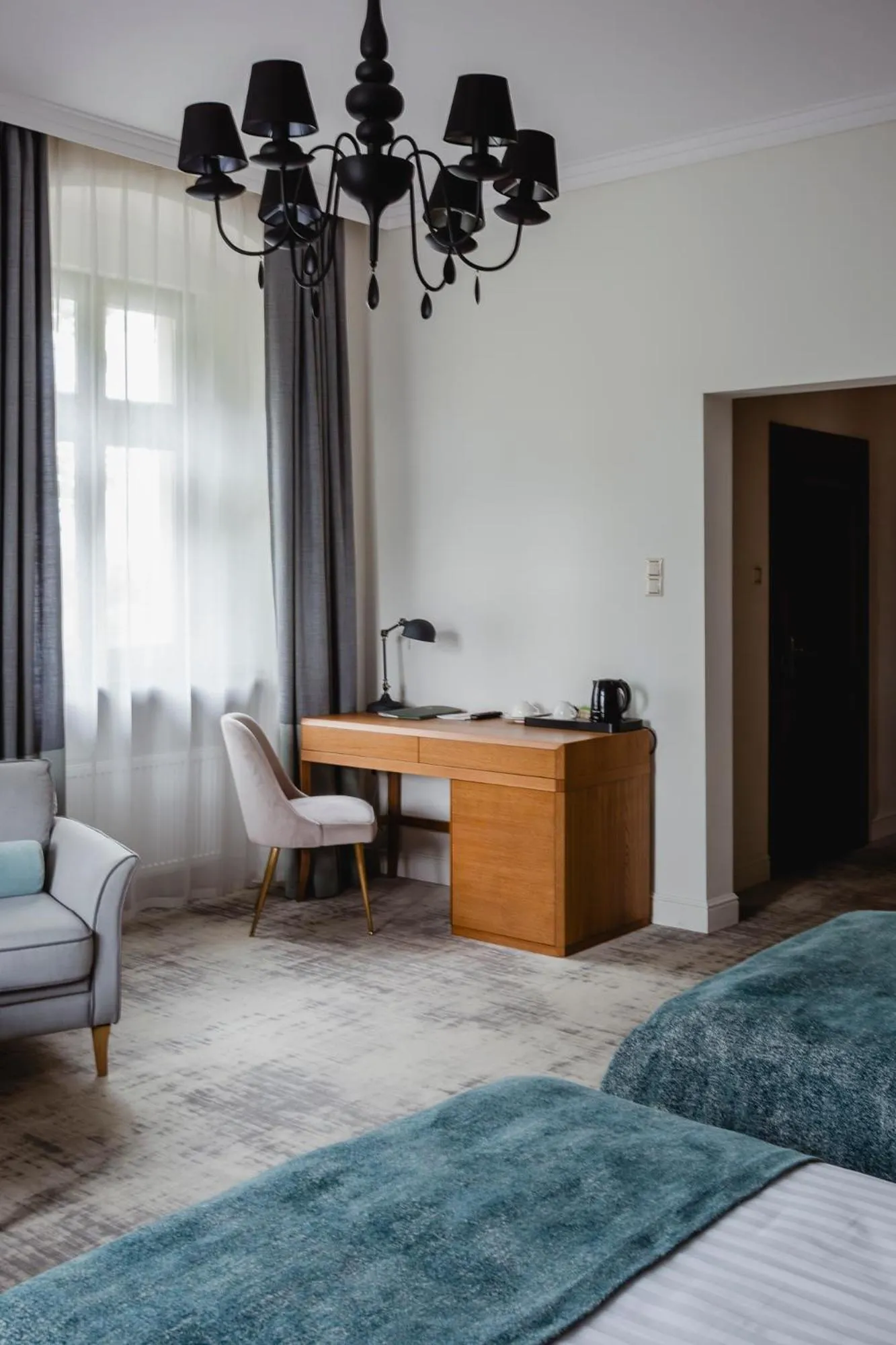 Photo of the whole room, Bed in Pałac Mojęcice