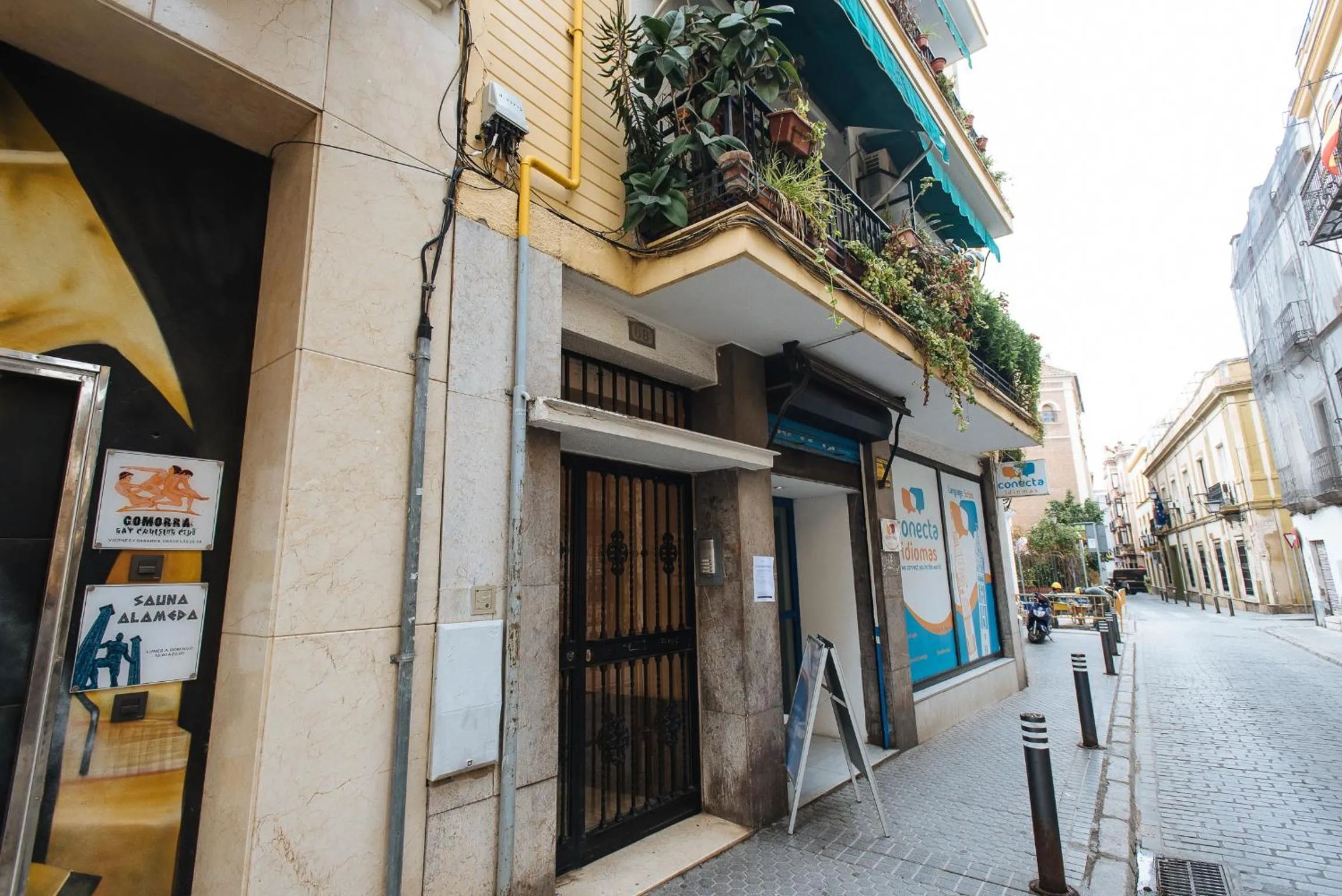 Property building in Apartamento Alameda