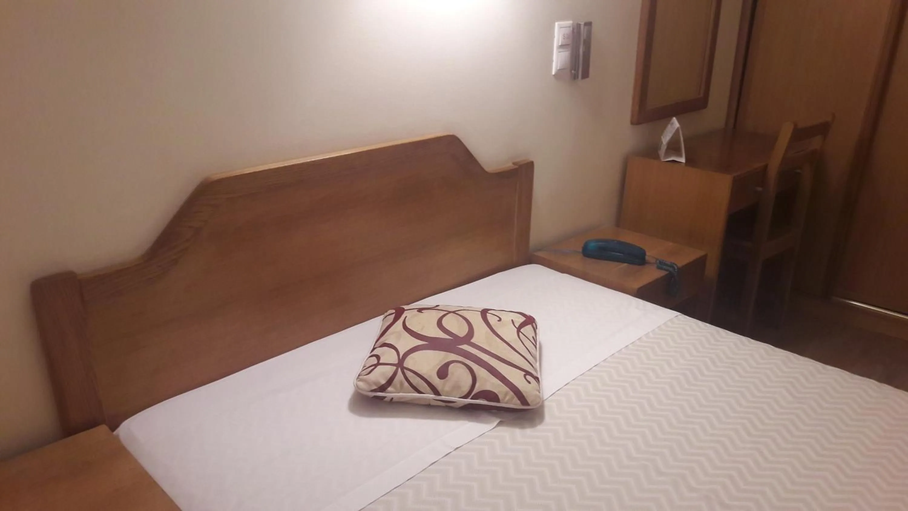 Bed in Hotel Alicante Lisboa