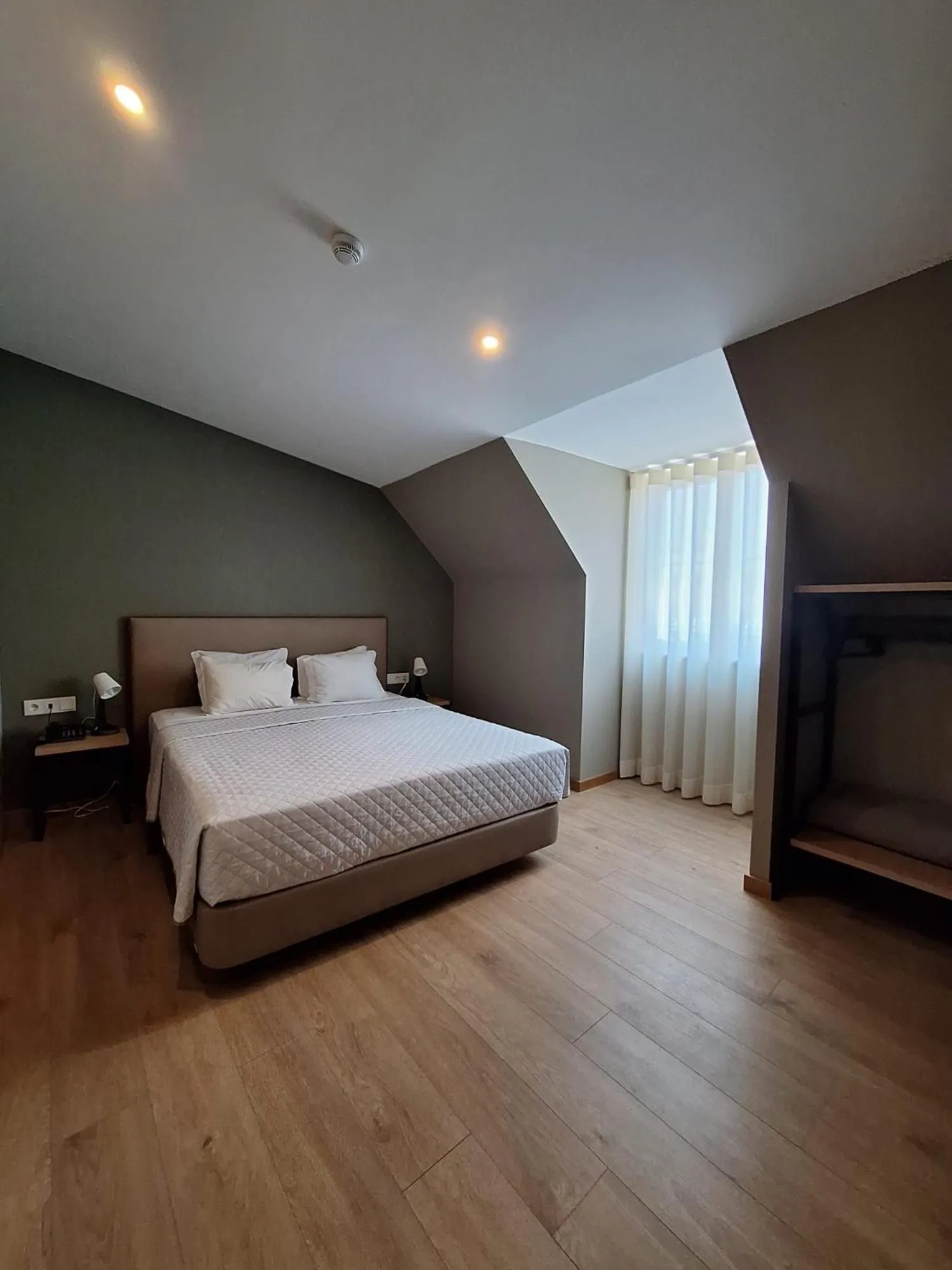 Bed in Hotel Alicante Lisboa