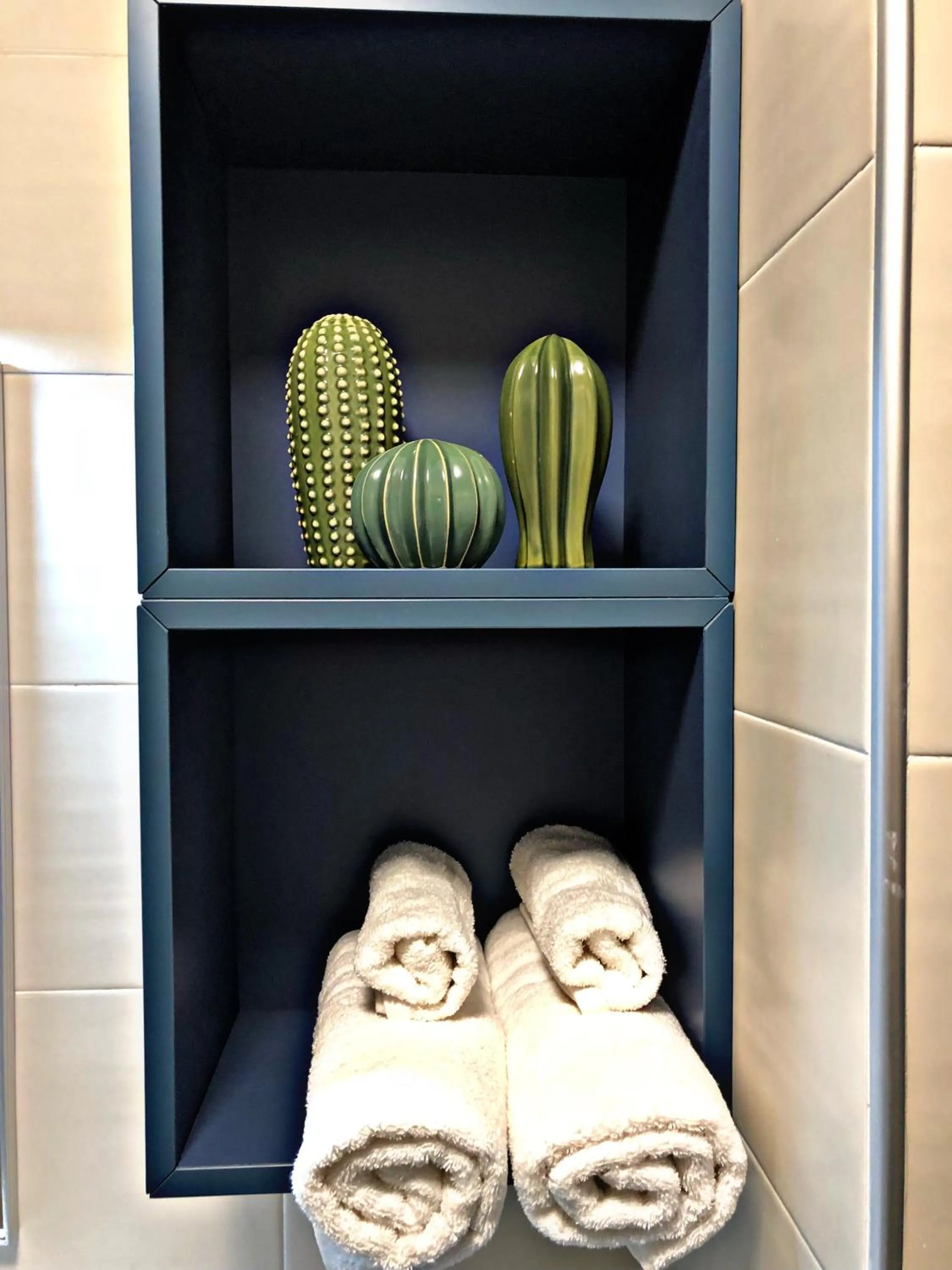 Bathroom in Napoli City Inn