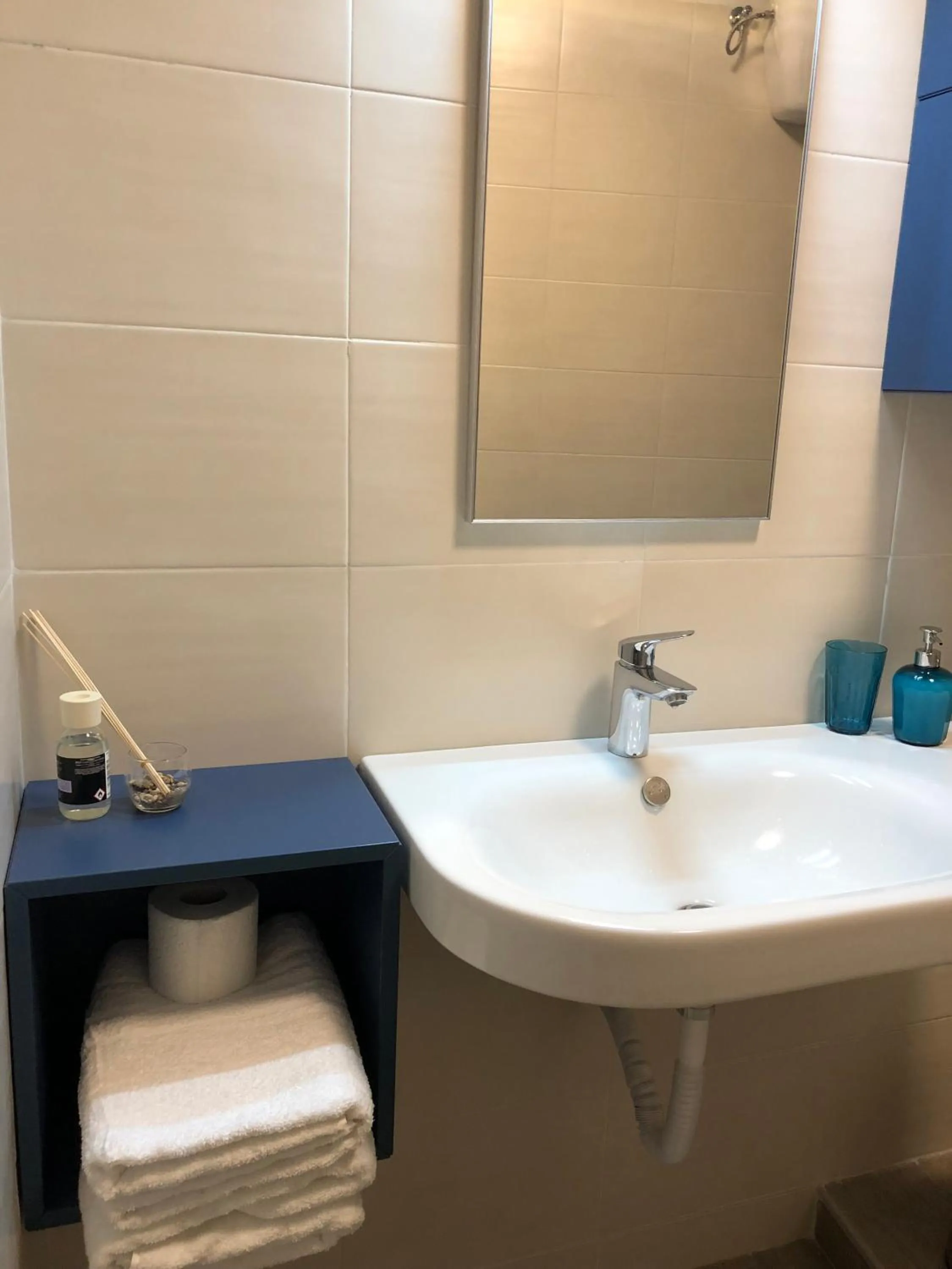 Bathroom in Napoli City Inn