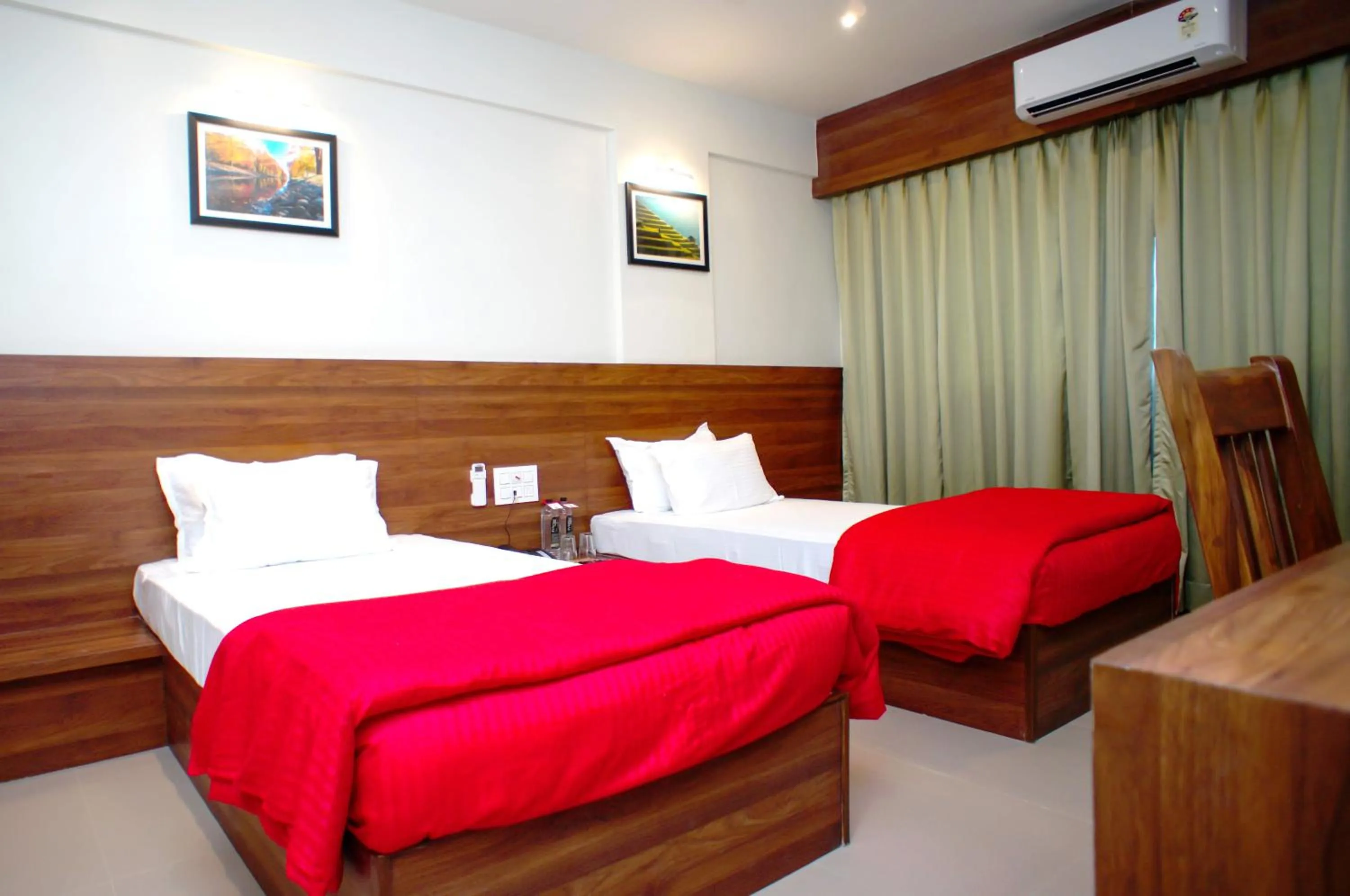 Bed in Mastiff Hotel Chinchwad by OTHPL