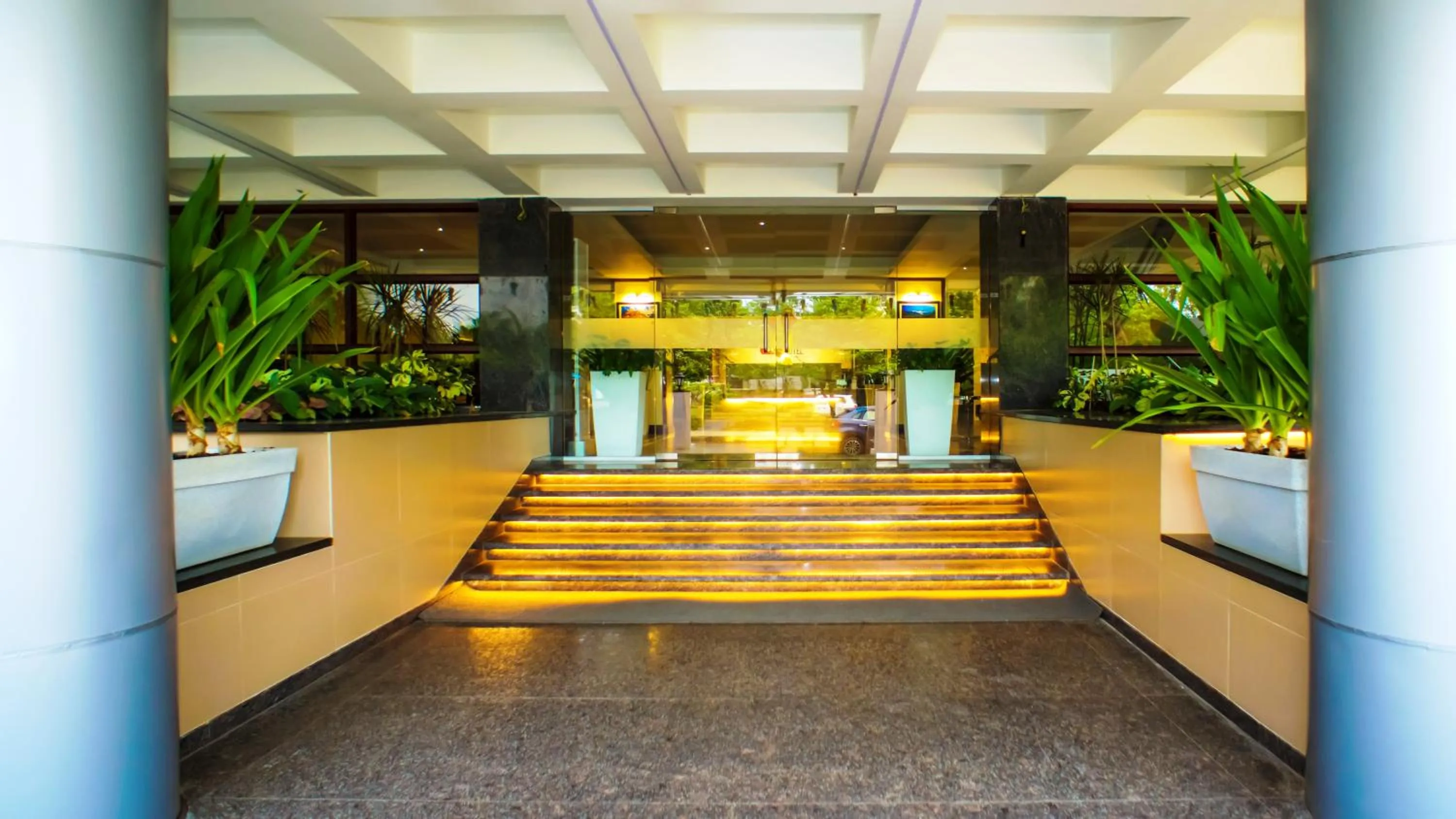 Facade/entrance in Mastiff Hotel Chinchwad by OTHPL