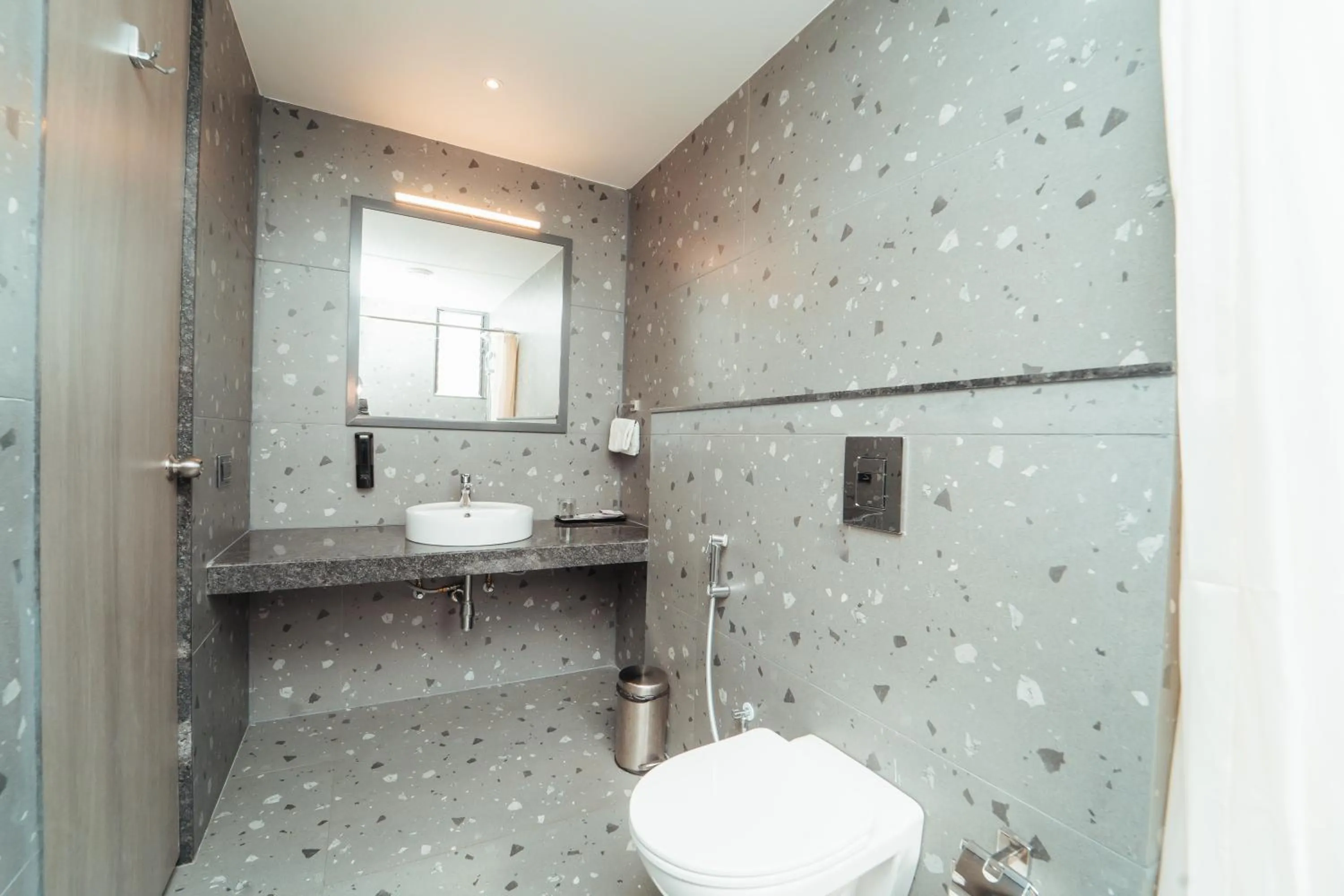 Mastiff Hotel Chinchwad by OTHPL