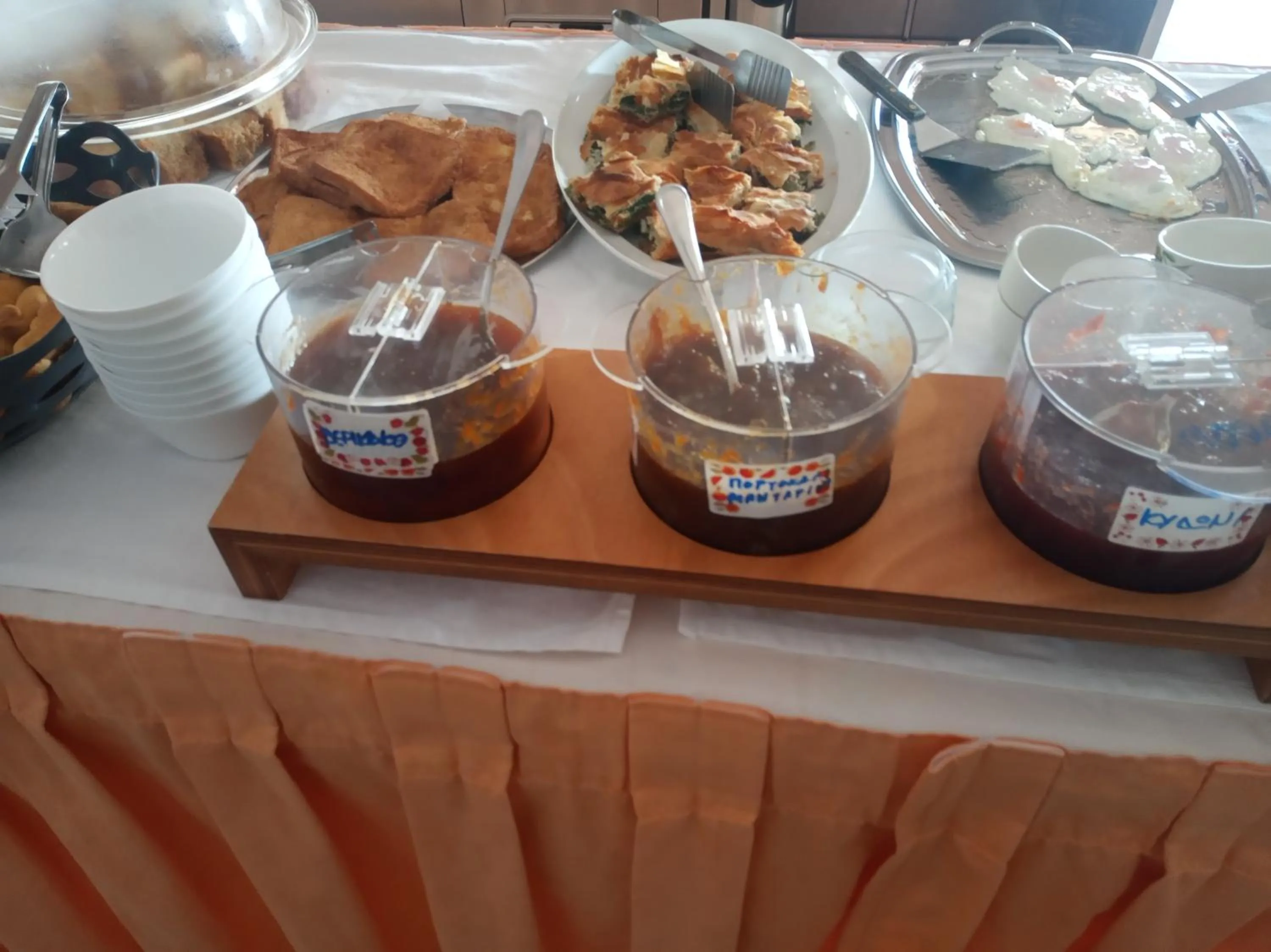 Buffet breakfast in Agnanti Hotel