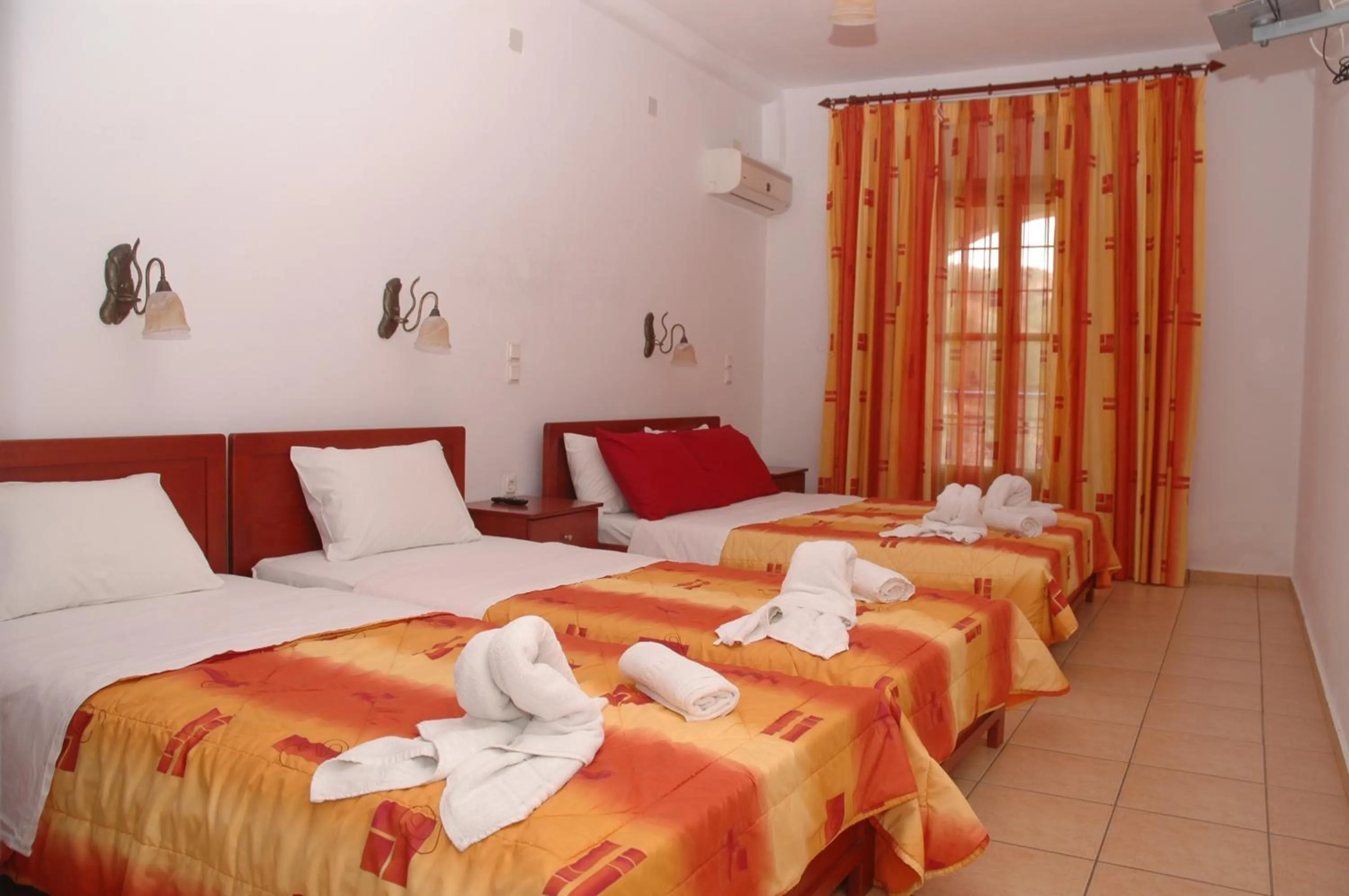 Photo of the whole room, Bed in Agnanti Hotel