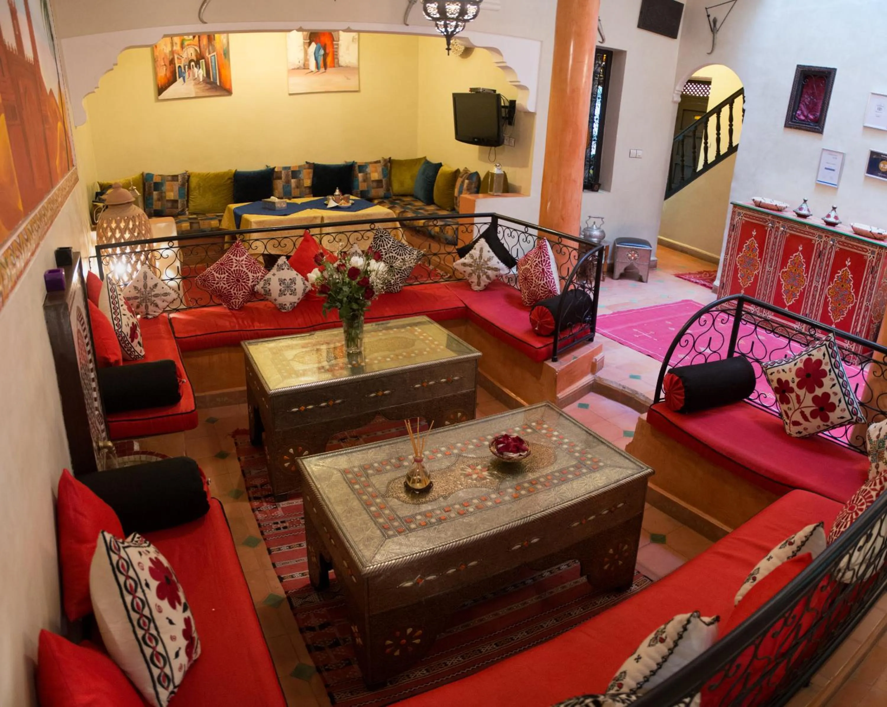 Communal lounge/ TV room in Dar Asdika