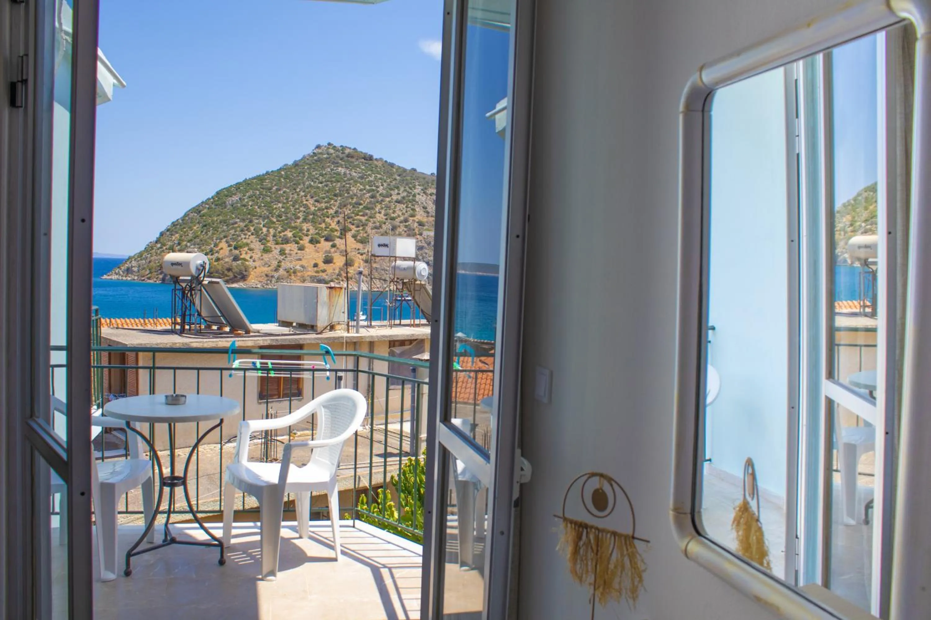 Balcony/Terrace in Bob's Apartments