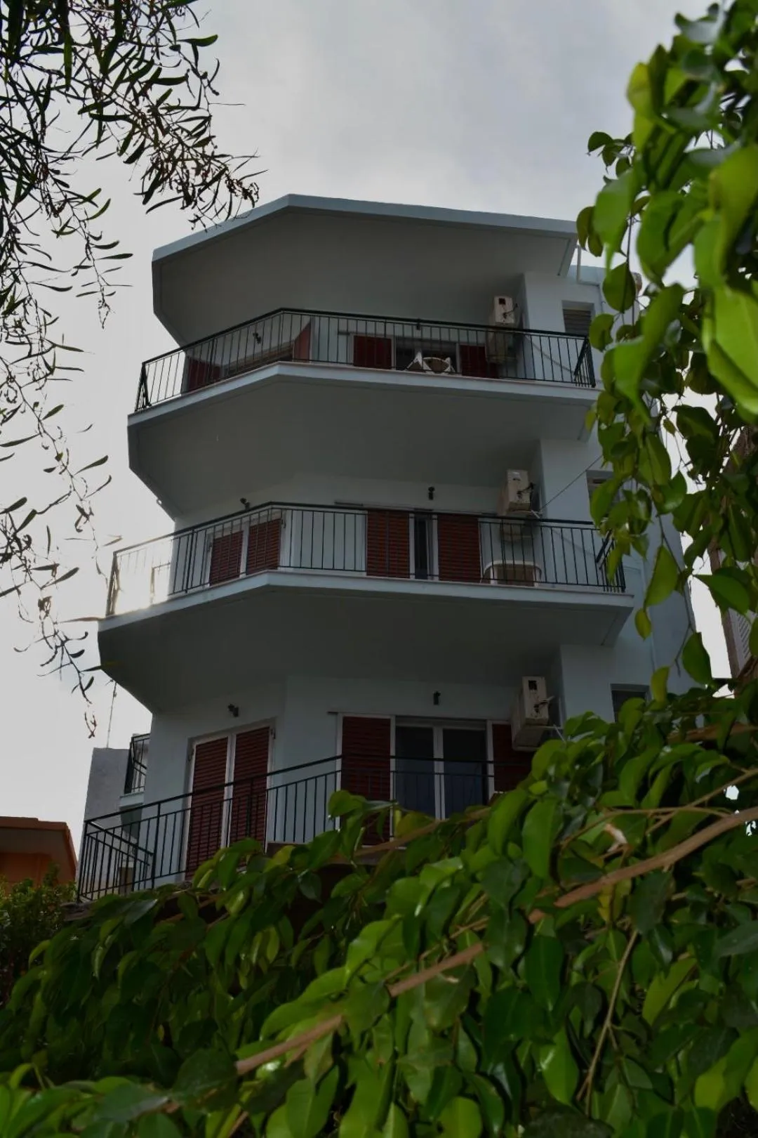 Property building in Bob's Apartments