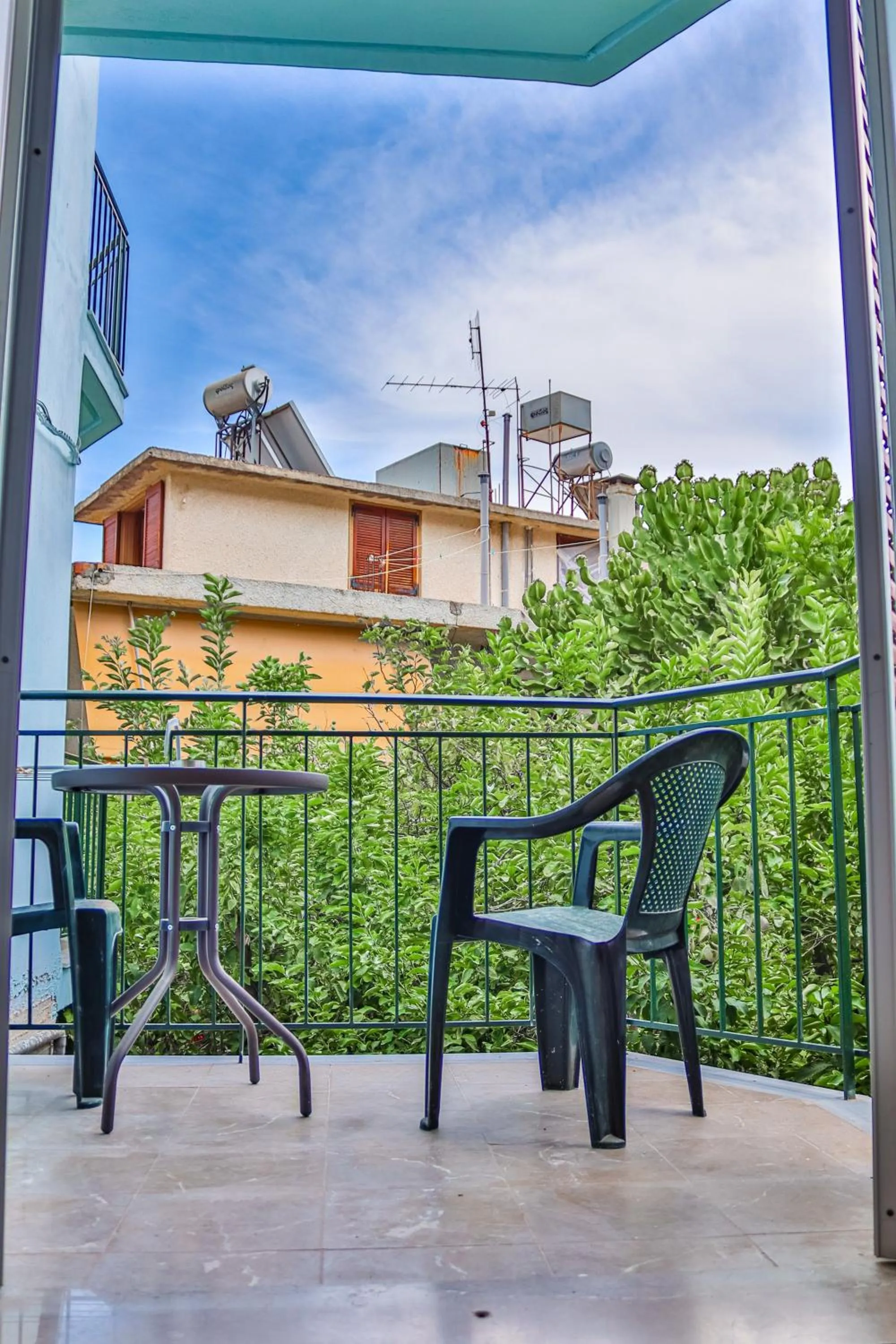Balcony/Terrace in Bob's Apartments