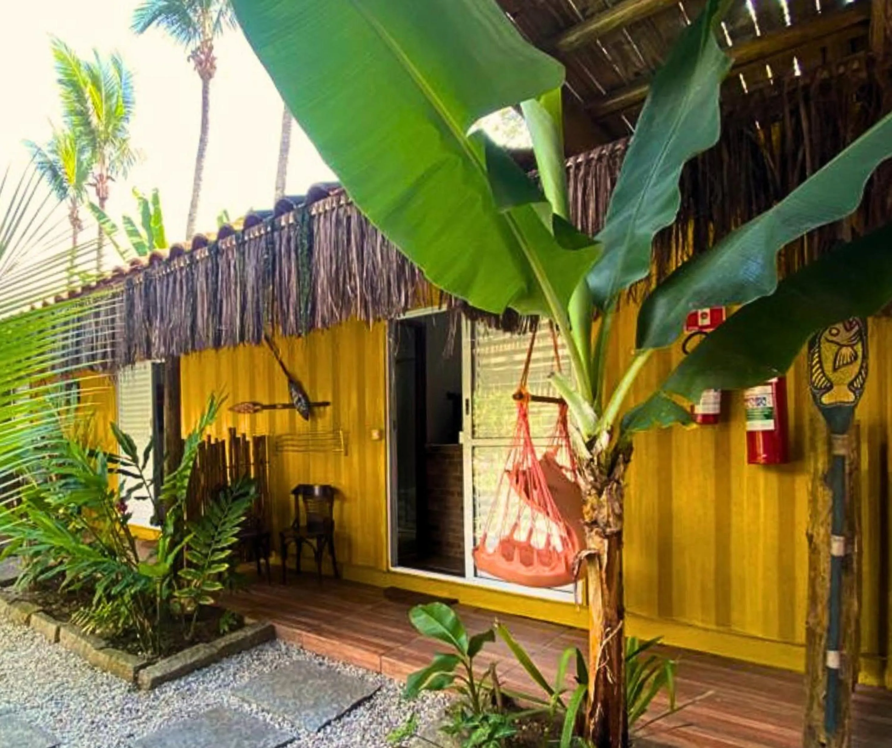 Property building in Pousada Papaya Container