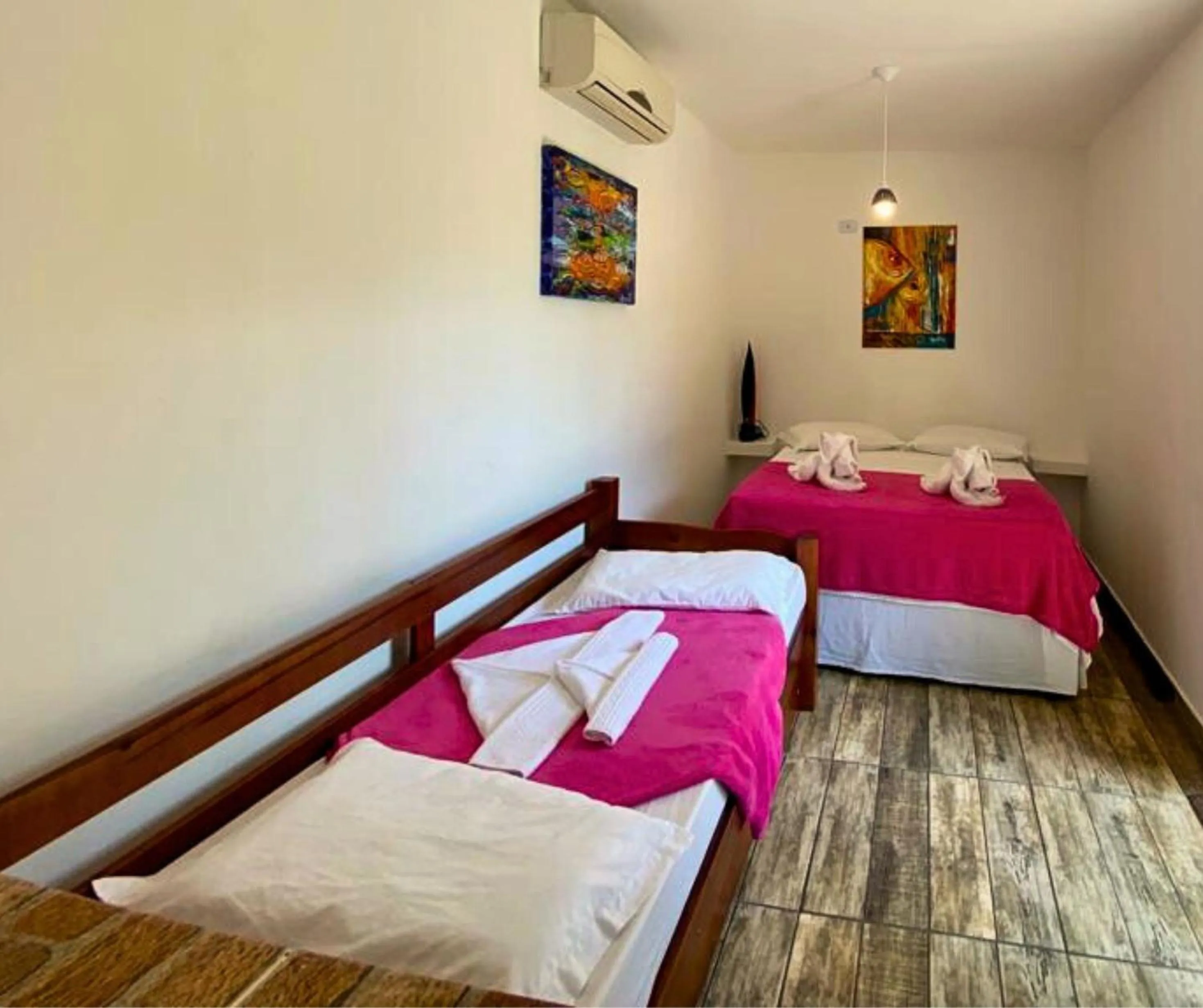 Bed in Pousada Papaya Container