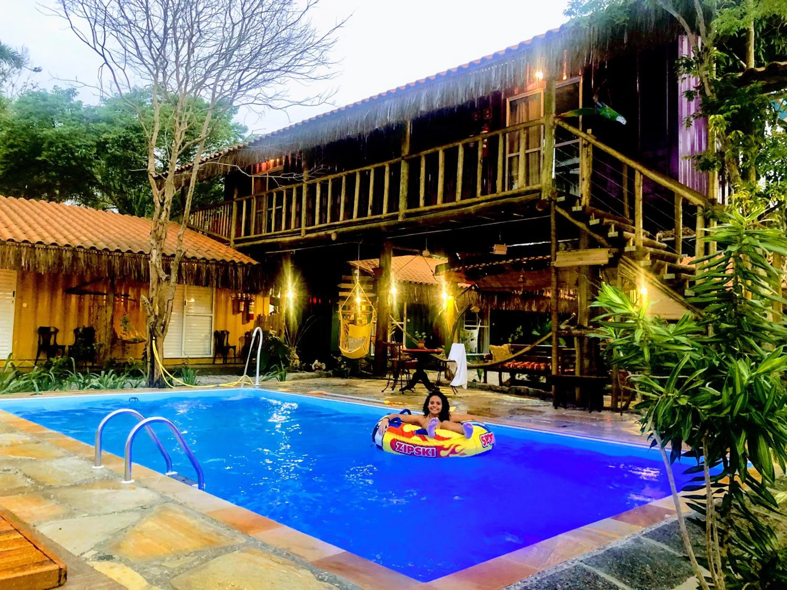 Day in Pousada Papaya Container