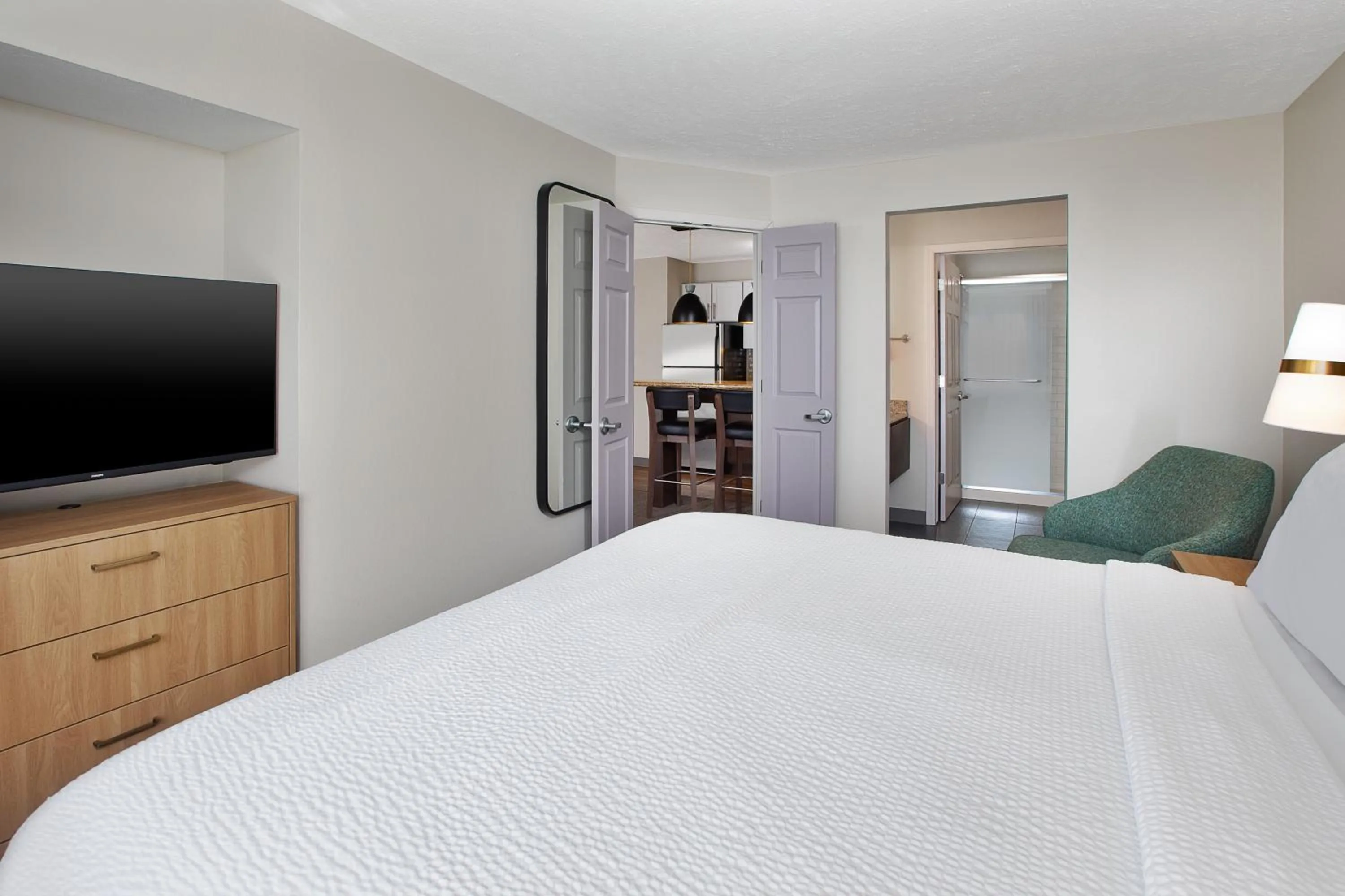 Bedroom, Bed in Staybridge Suites Lincoln North East by IHG