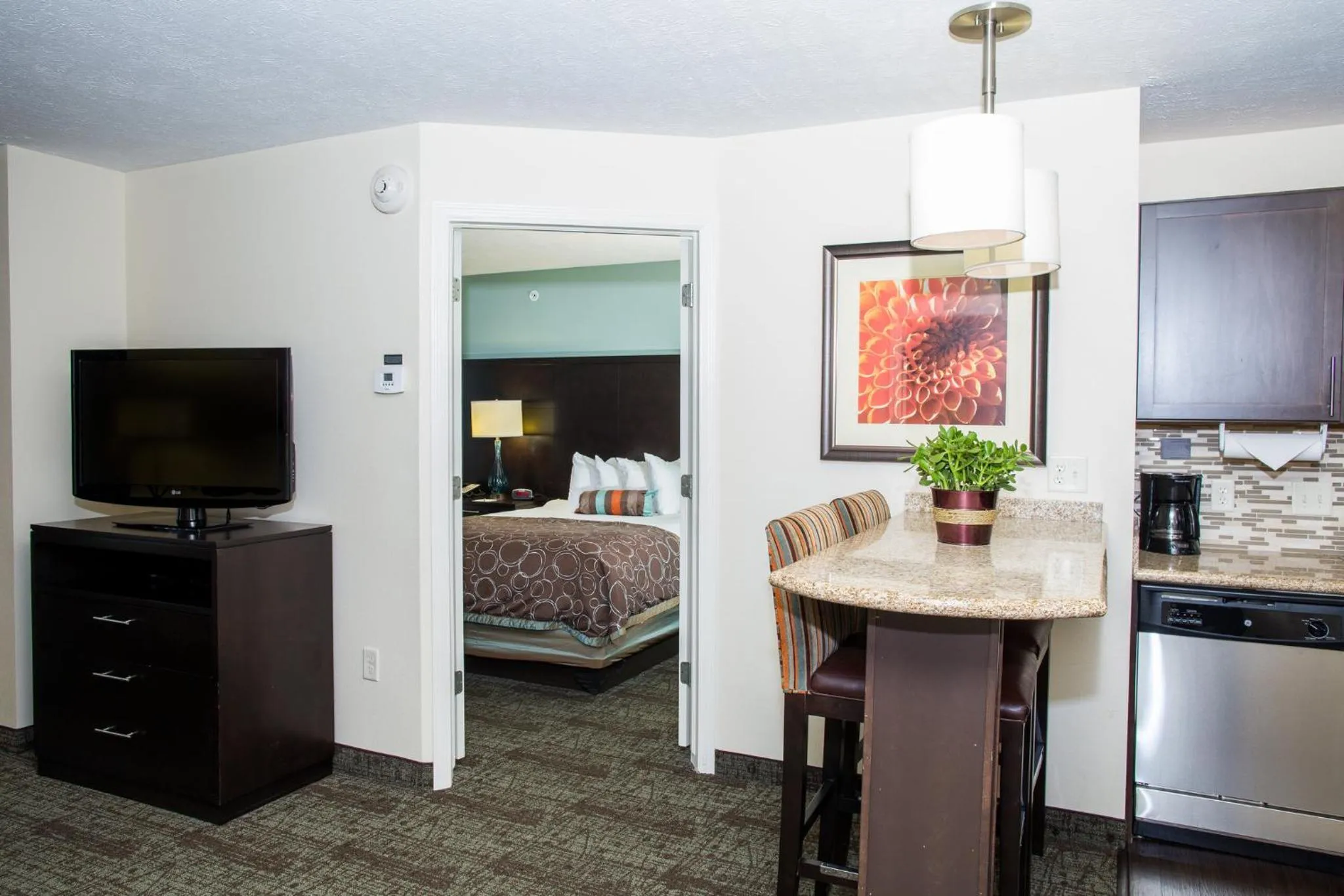 Photo of the whole room, Bed in Staybridge Suites Lincoln North East by IHG