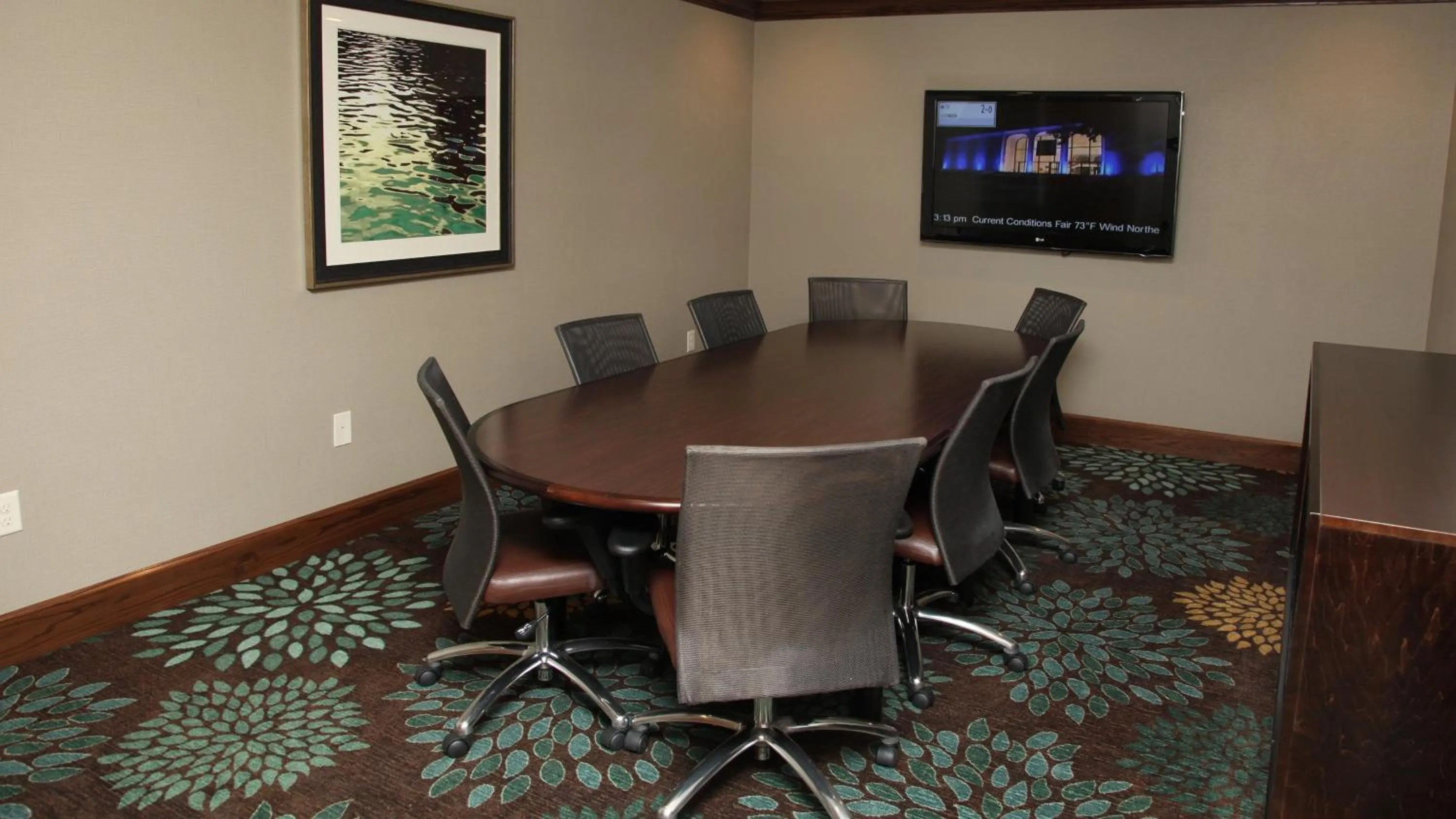Meeting/conference room in Staybridge Suites Lincoln North East by IHG
