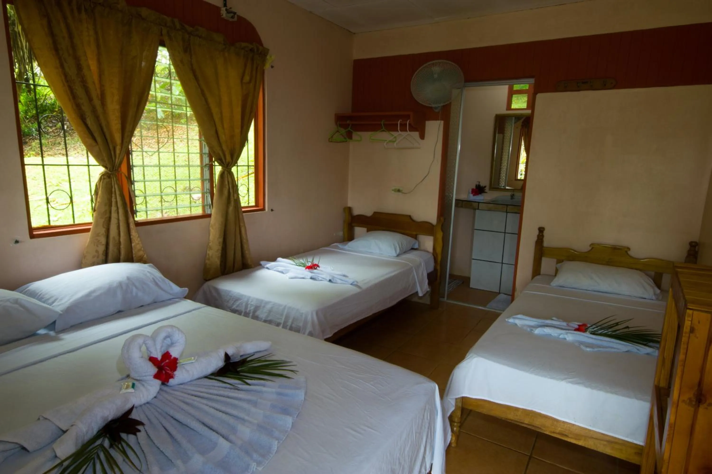 Bedroom, Bed in Hotel Rancho Corcovado