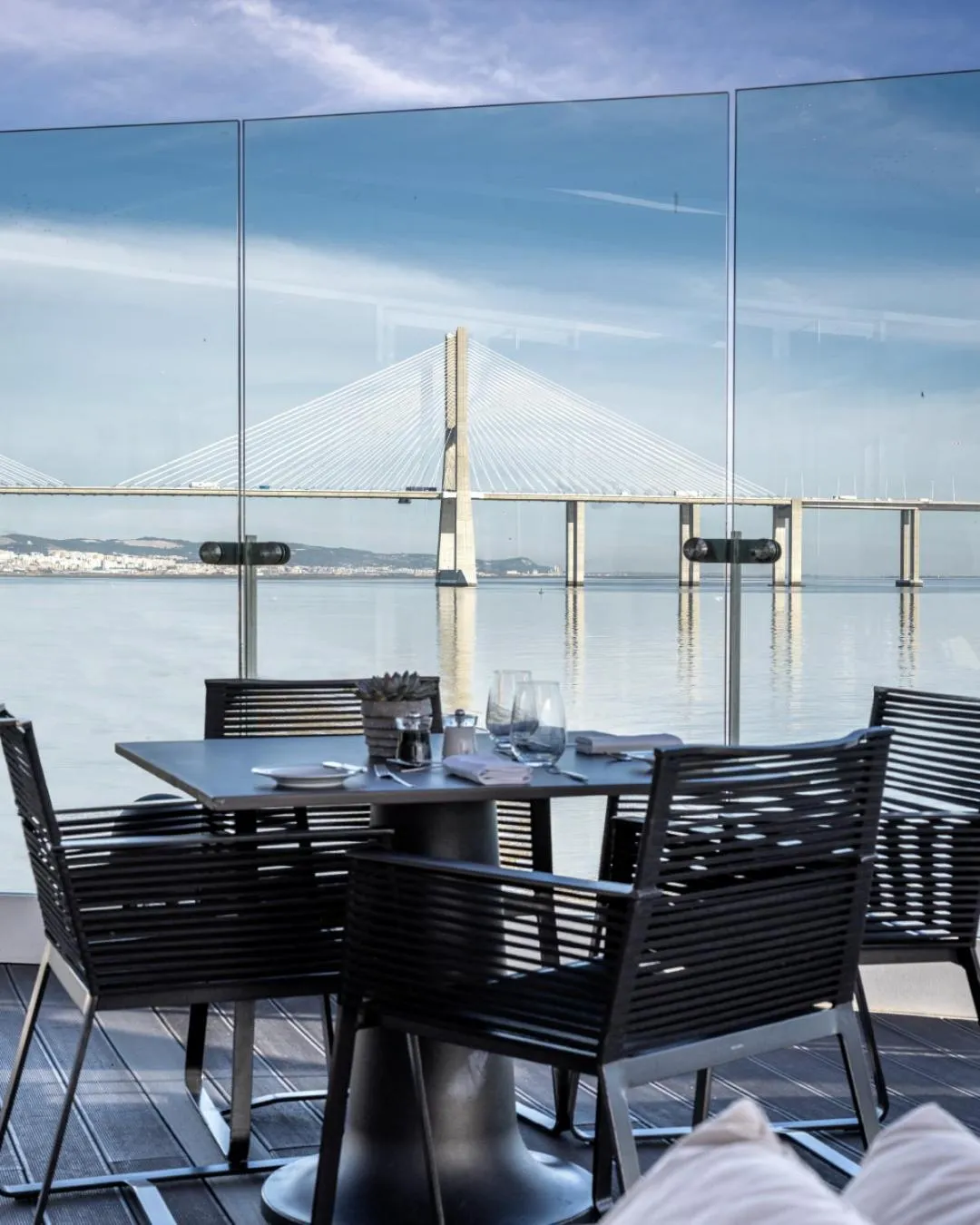 Restaurant/places to eat in MYRIAD by SANA Hotels