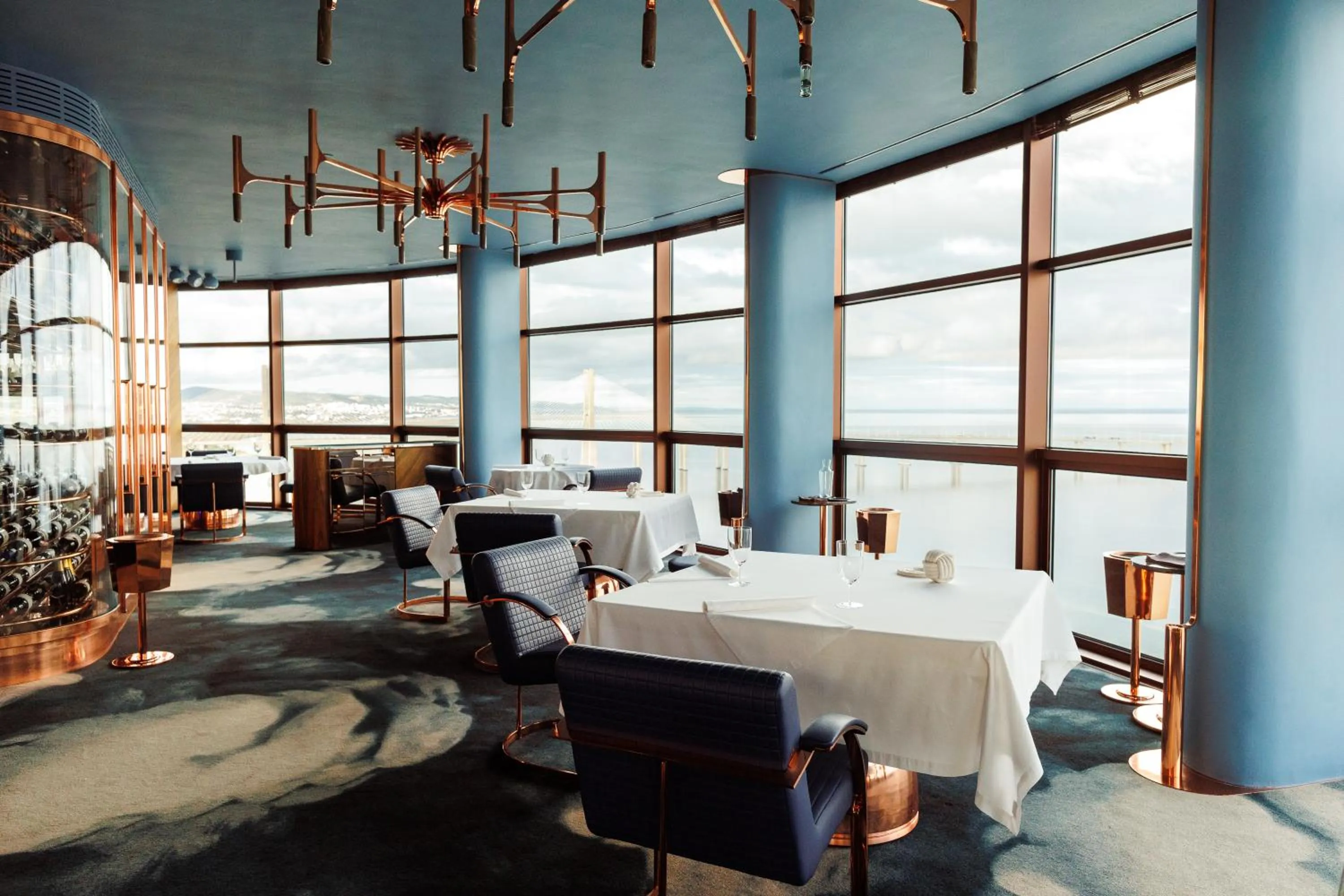 Restaurant/places to eat in MYRIAD by SANA Hotels