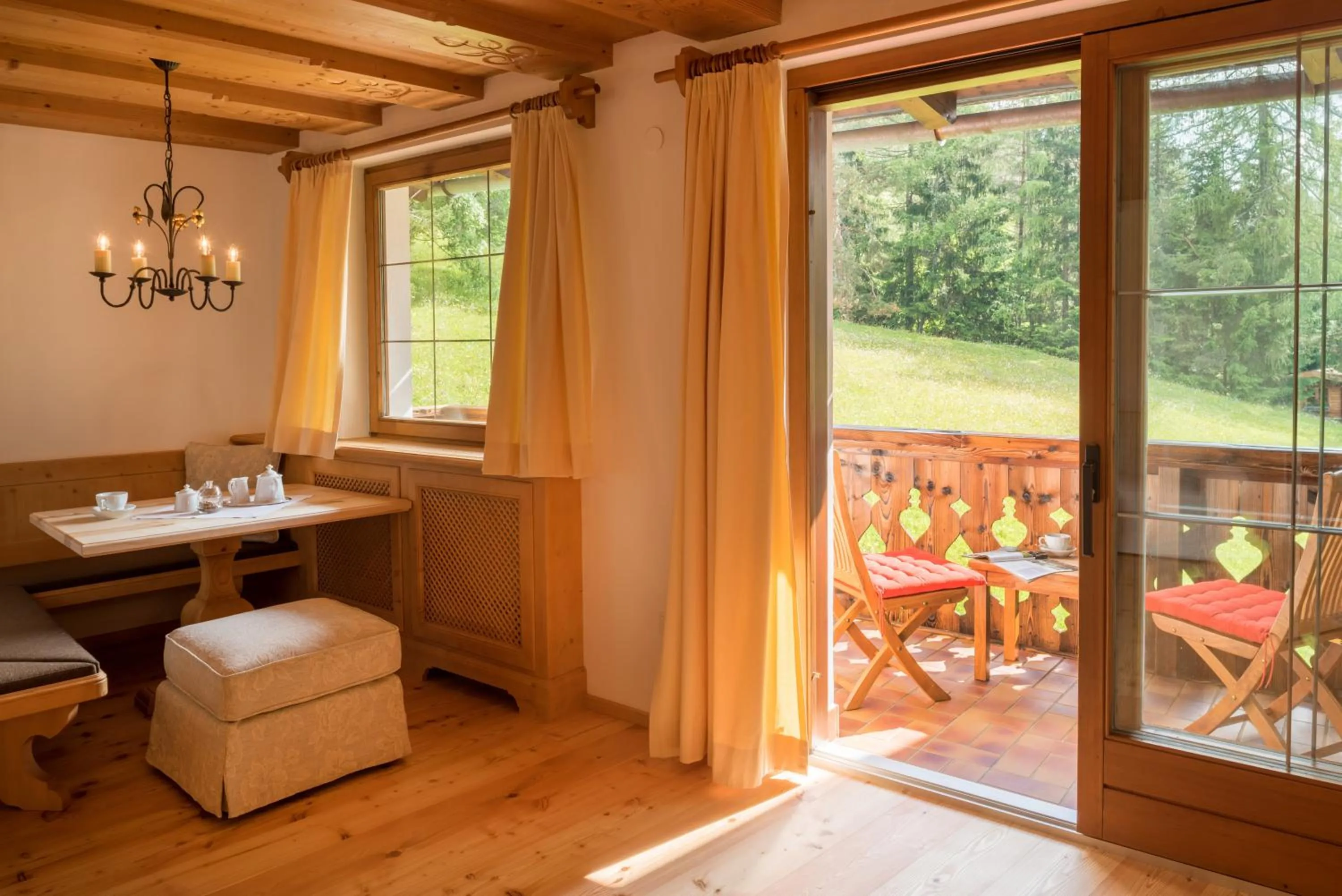 Balcony/Terrace in Hotel Lärchenhof Natur