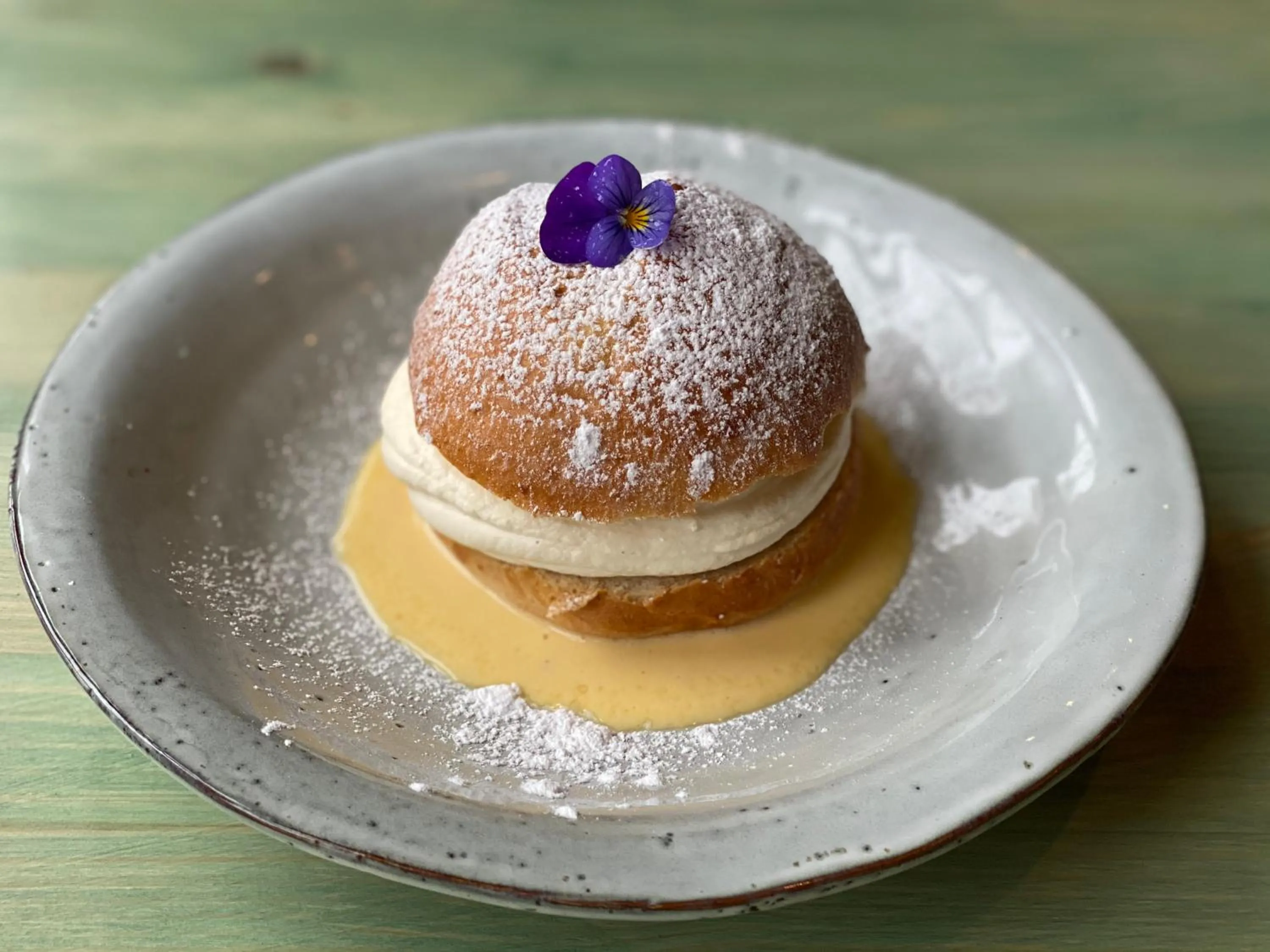 Restaurant/places to eat in Lamb Inn Öngulsstadir