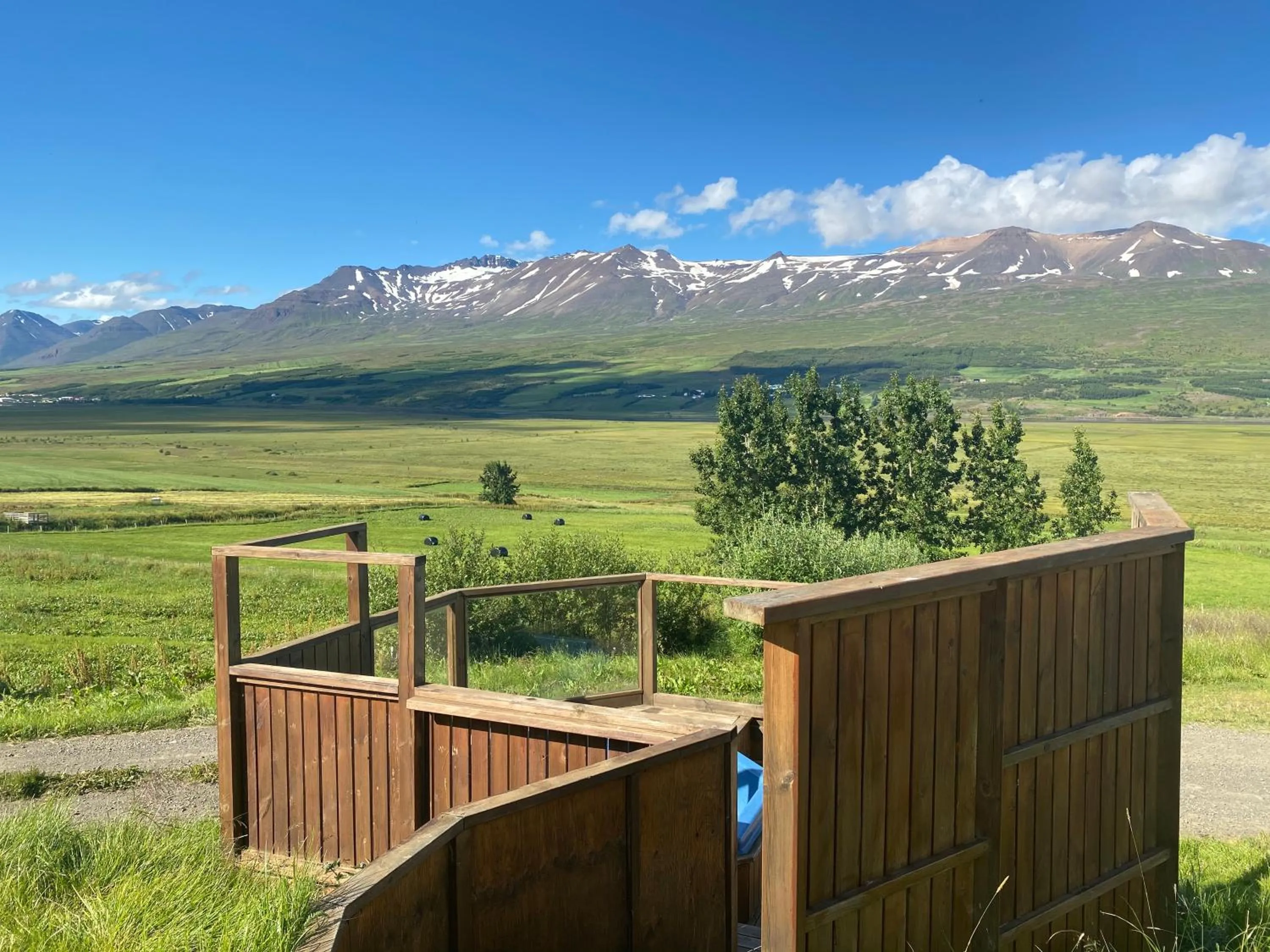 Summer in Lamb Inn Öngulsstadir