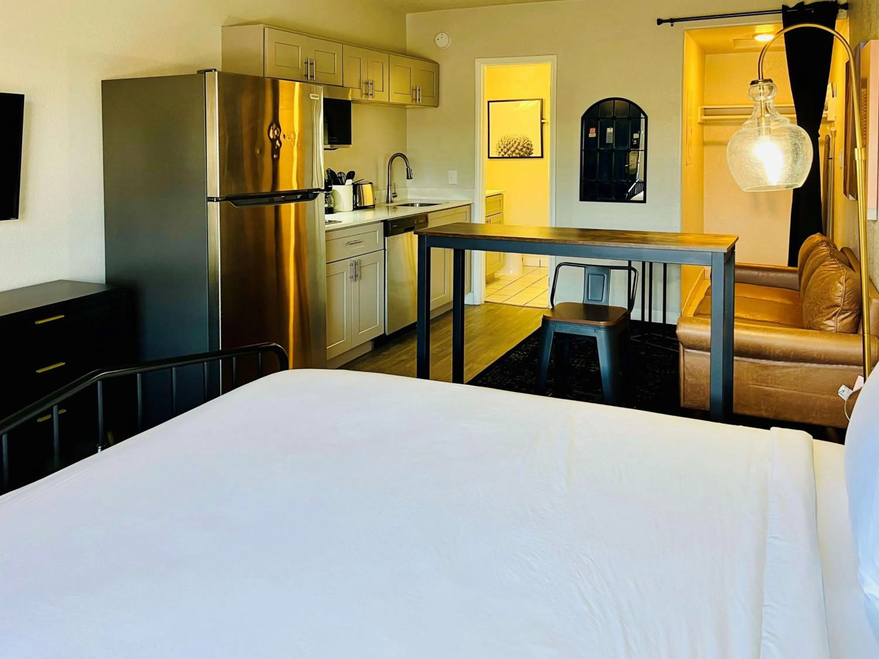 TV and multimedia, Bed in Studio 6 Sierra Vista, AZ Fort Huachuca