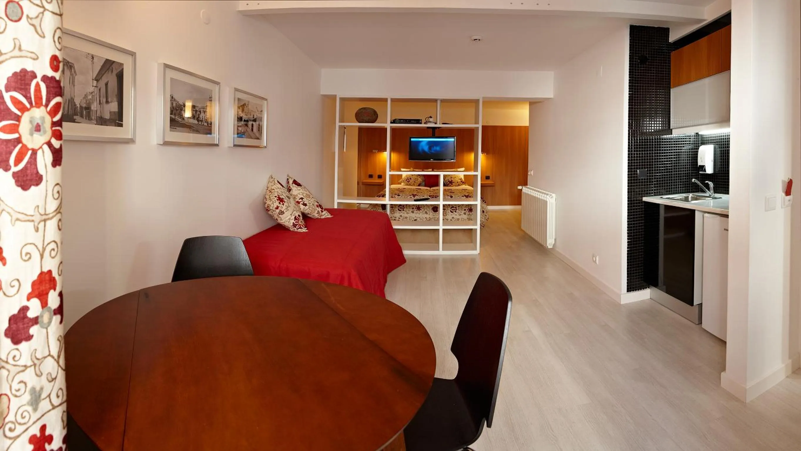 TV and multimedia in Casa das Aguarelas