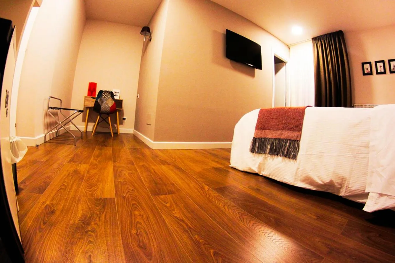 Bedroom, Bed in Home 146