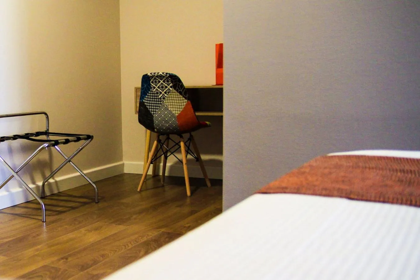 Seating area, Bed in Home 146