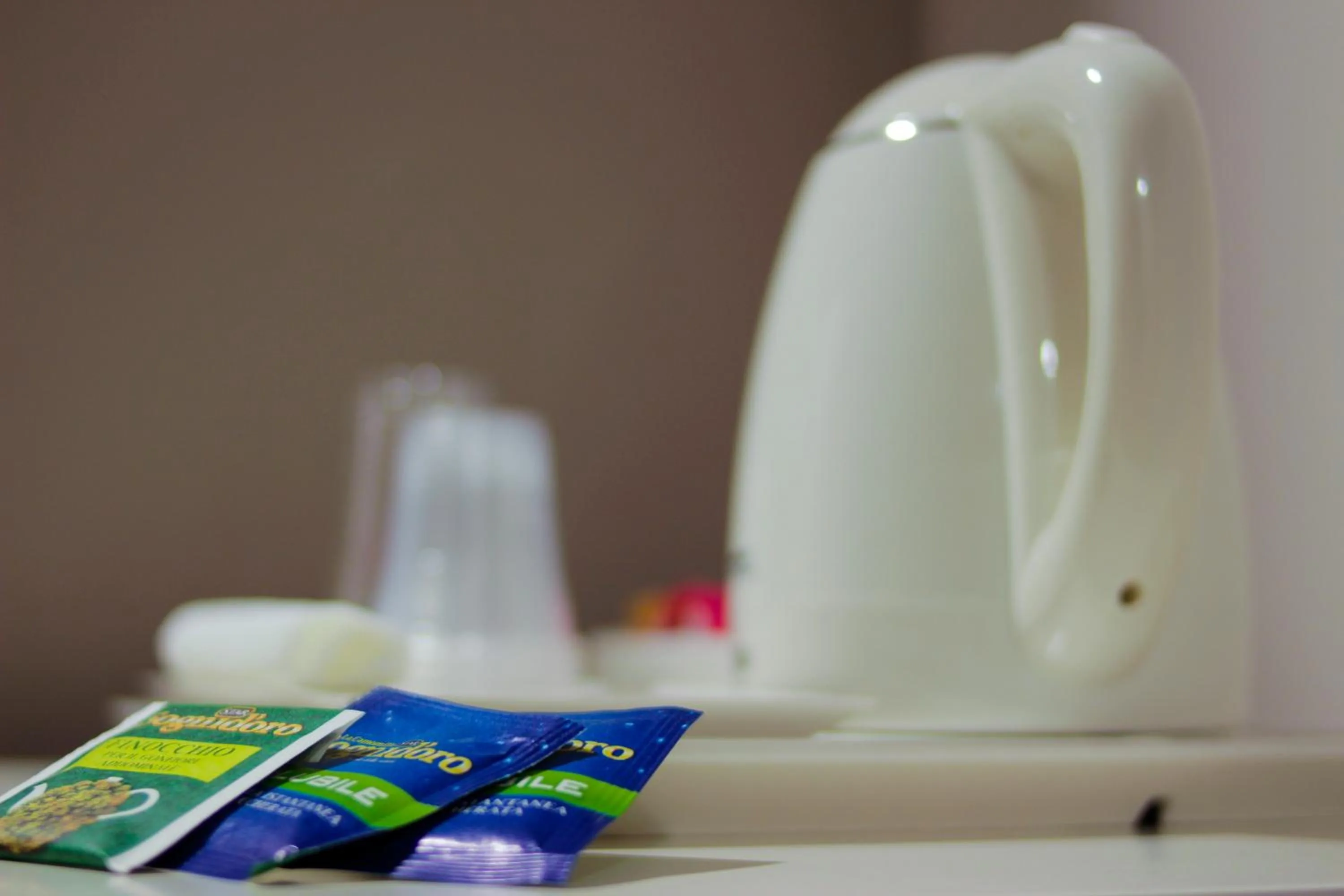 Coffee/tea facilities in Home 146