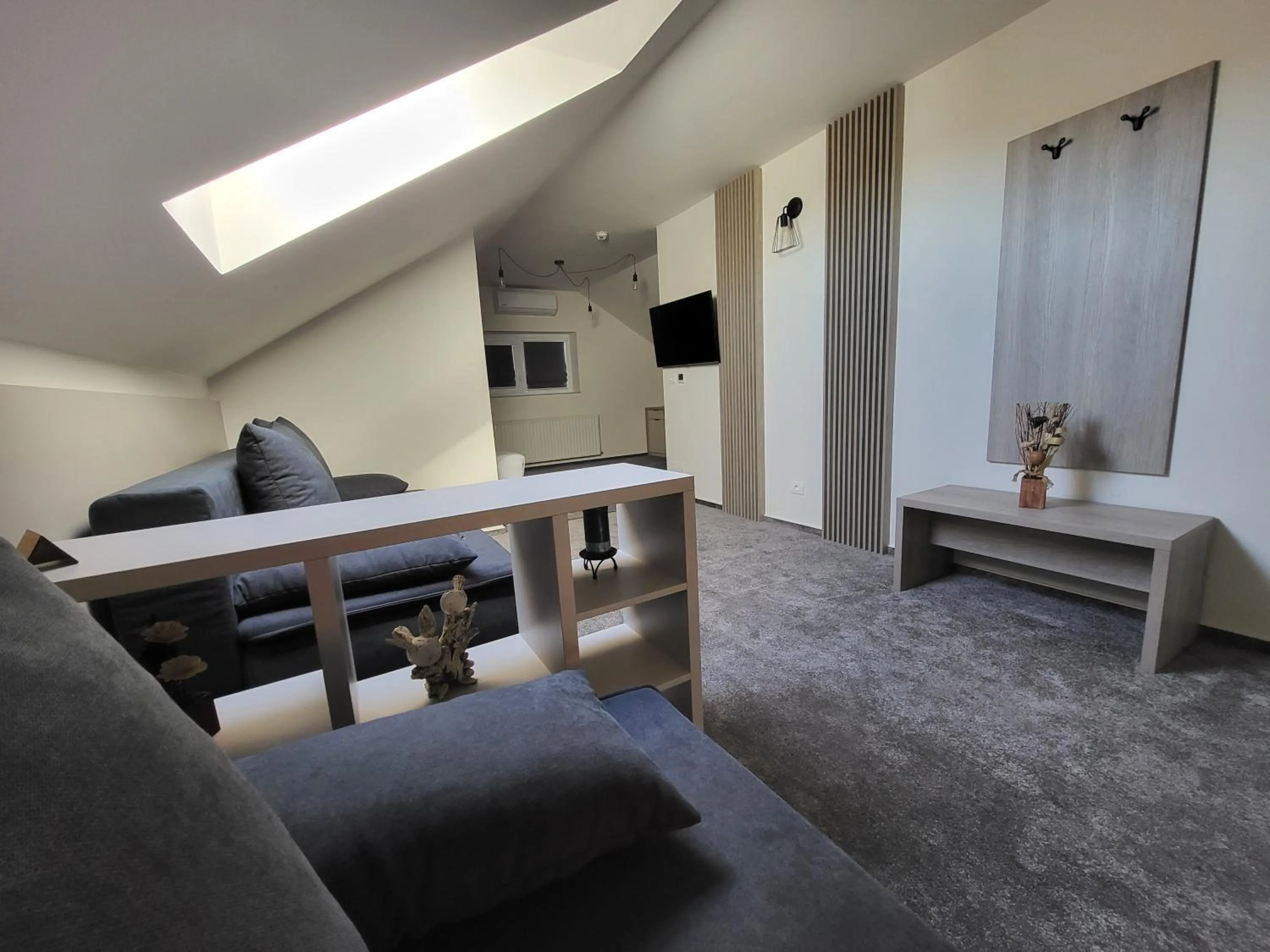 Photo of the whole room in XO Residence