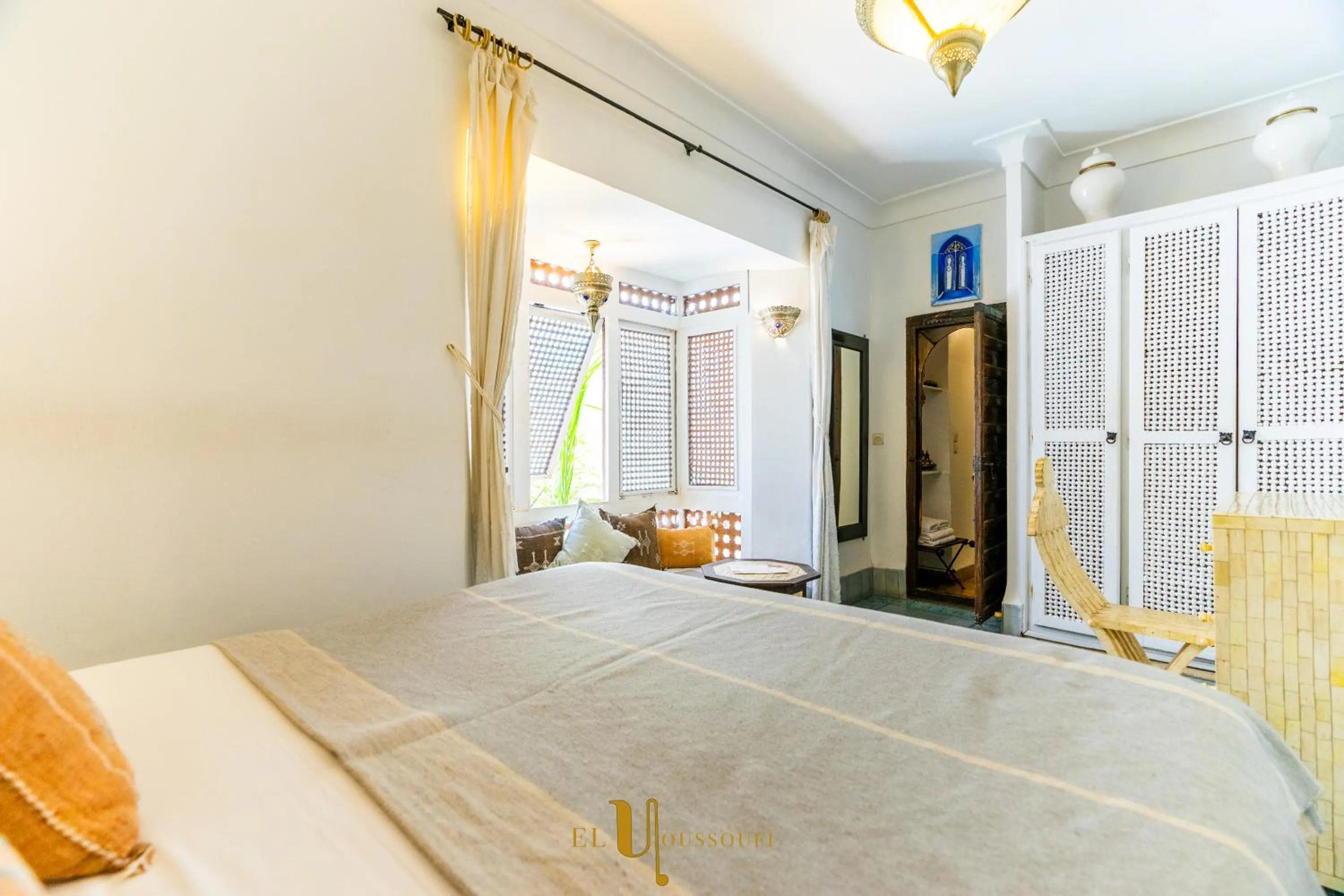 Photo of the whole room, Bed in Riad El Youssoufi