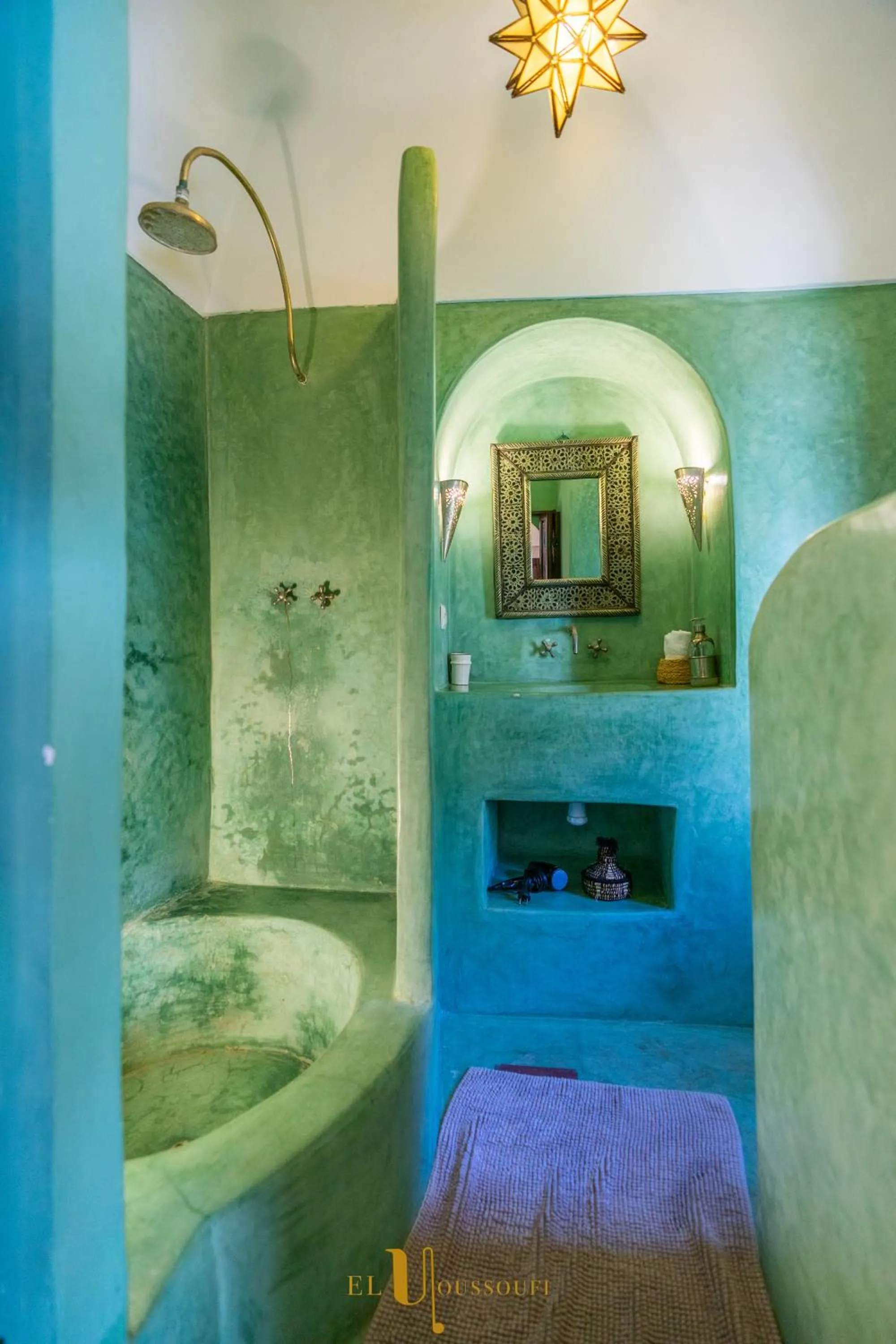 Bathroom in Riad El Youssoufi