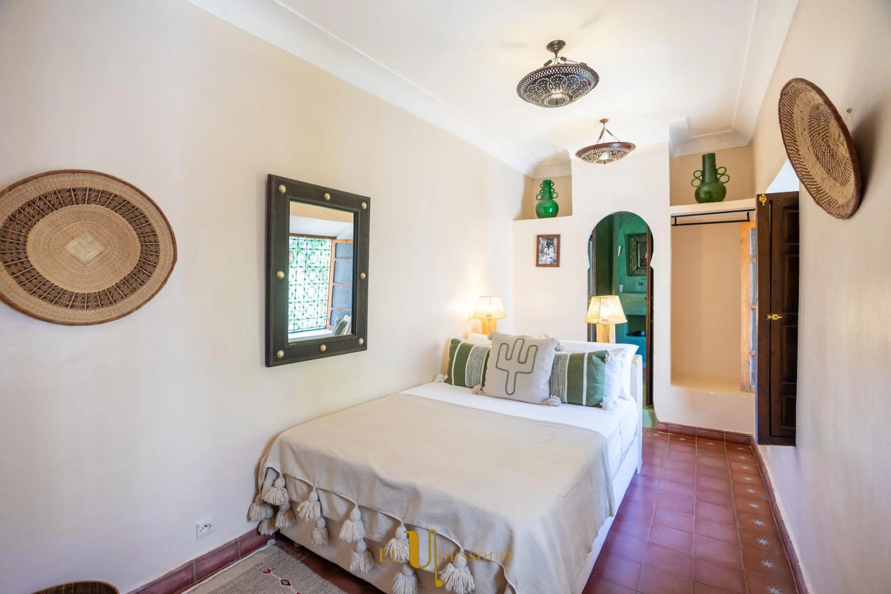 Photo of the whole room, Bed in Riad El Youssoufi