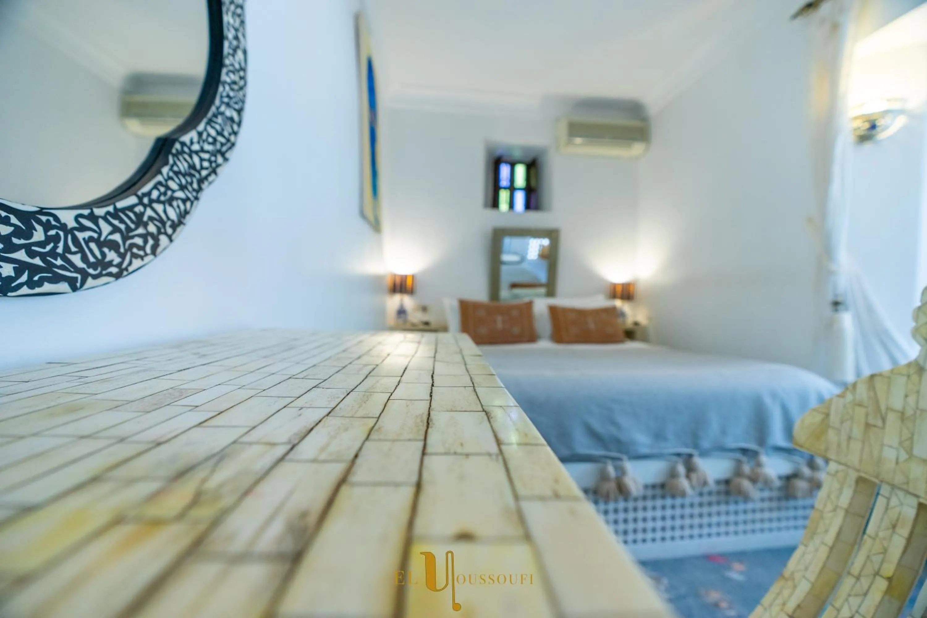 Photo of the whole room, Bed in Riad El Youssoufi