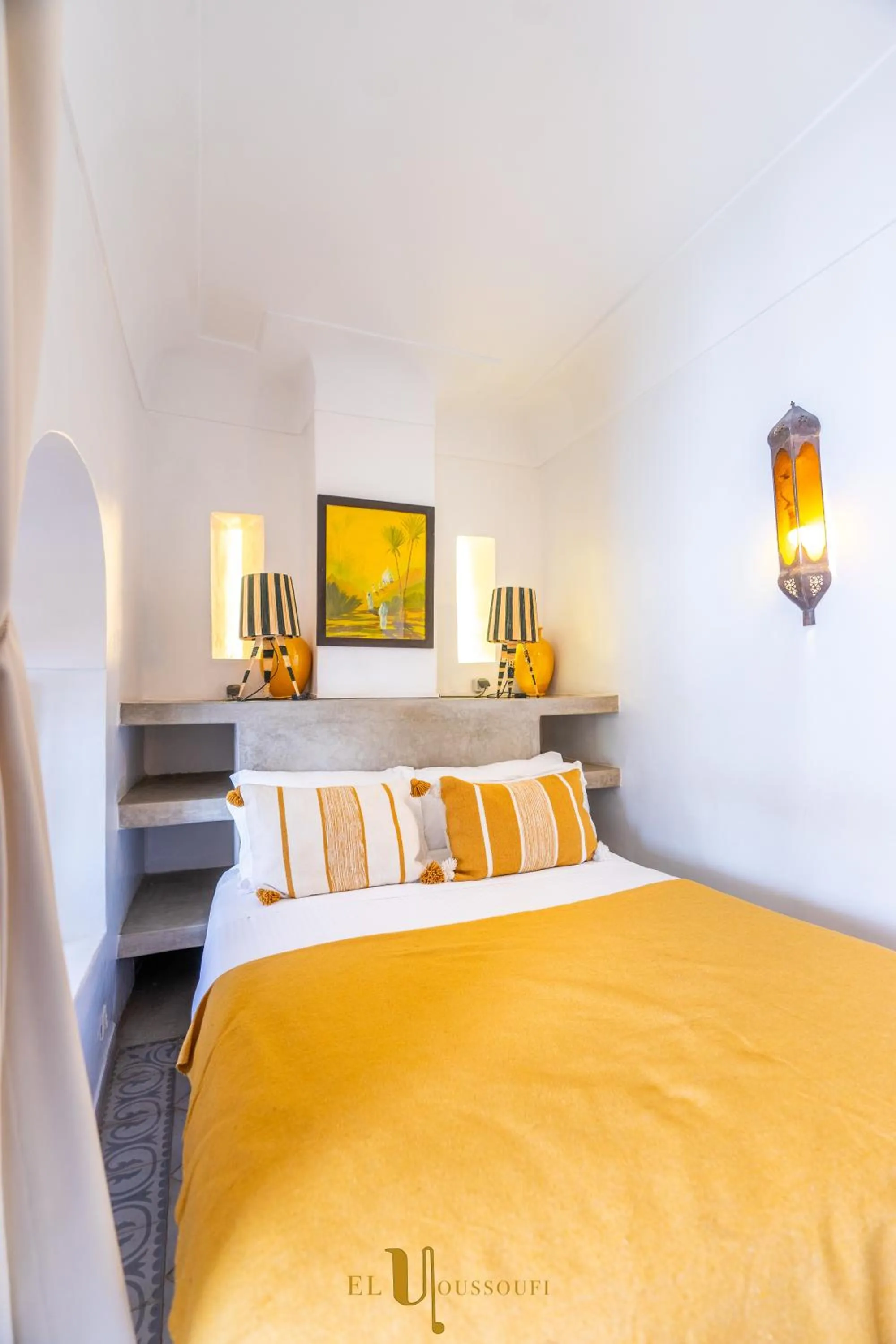 Bed in Riad El Youssoufi