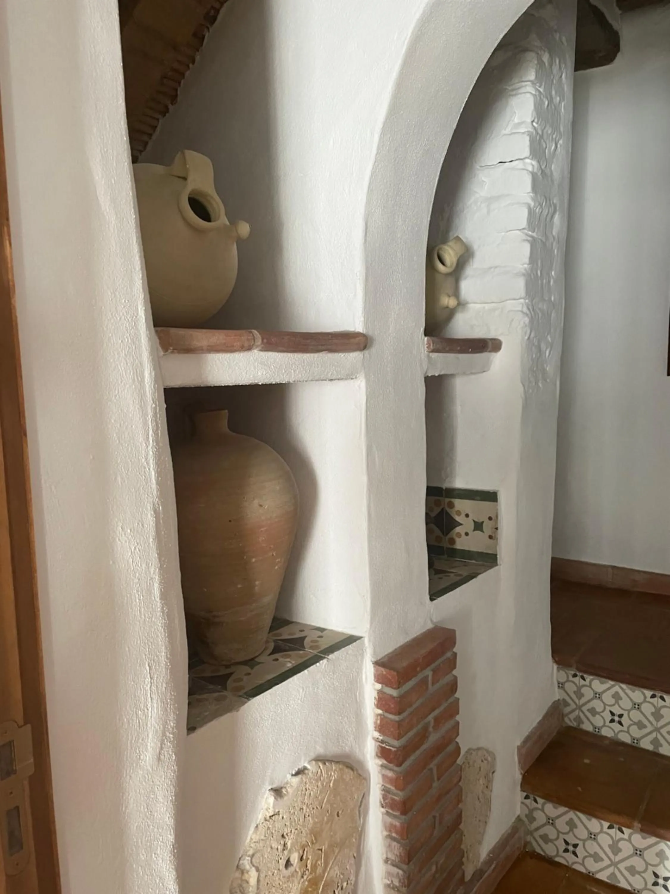 Decorative detail in Mesón La Hospedería